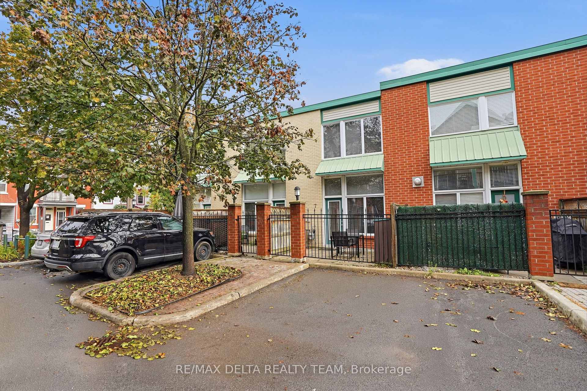 Photo 1 of Unit 7, 170 Cathcart Street, Ottawa, Lower Town/Byward Market — HOMEH
