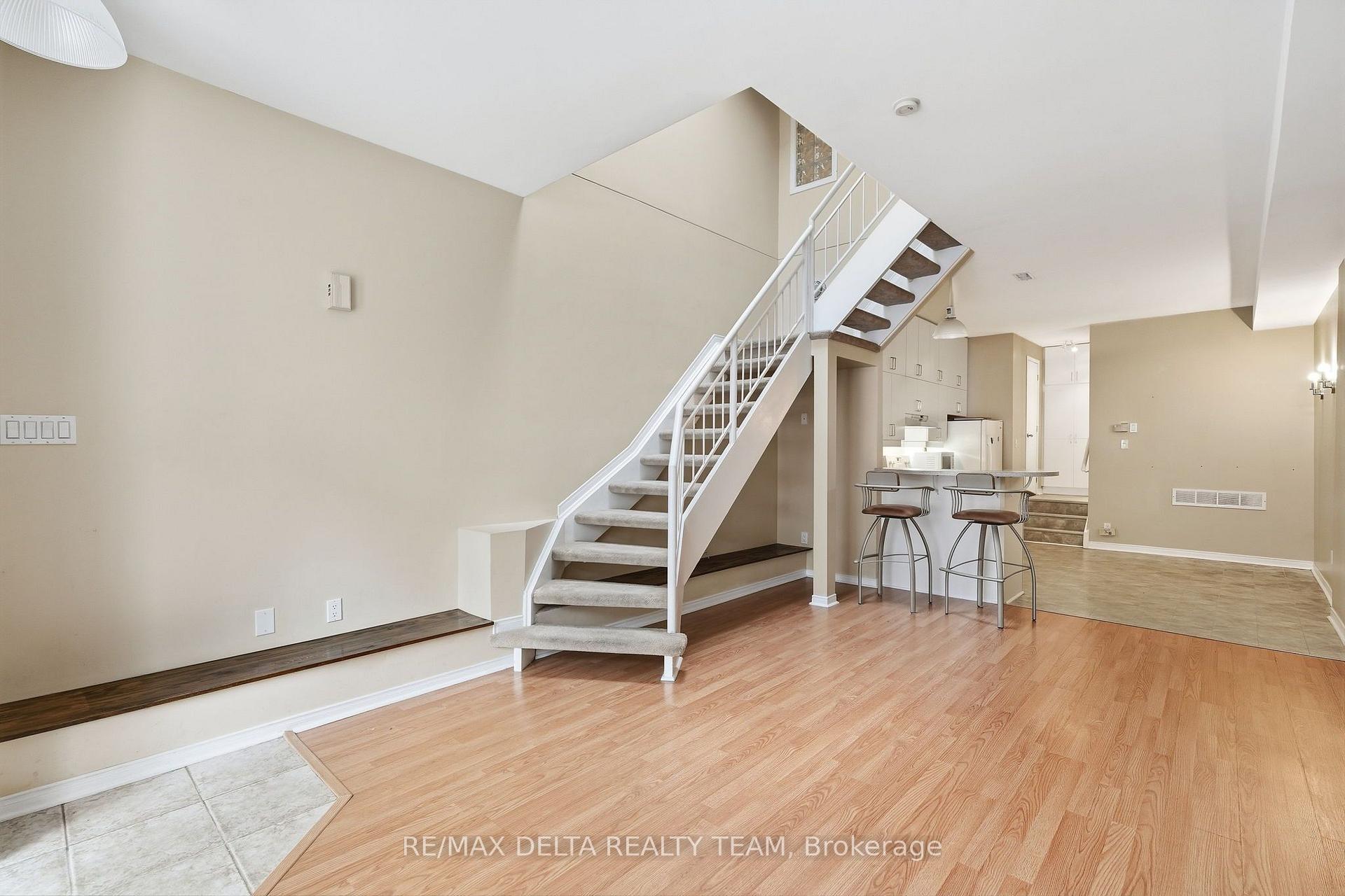 Photo 5 of Unit 7, 170 Cathcart Street, Ottawa, Lower Town/Byward Market — HOMEH