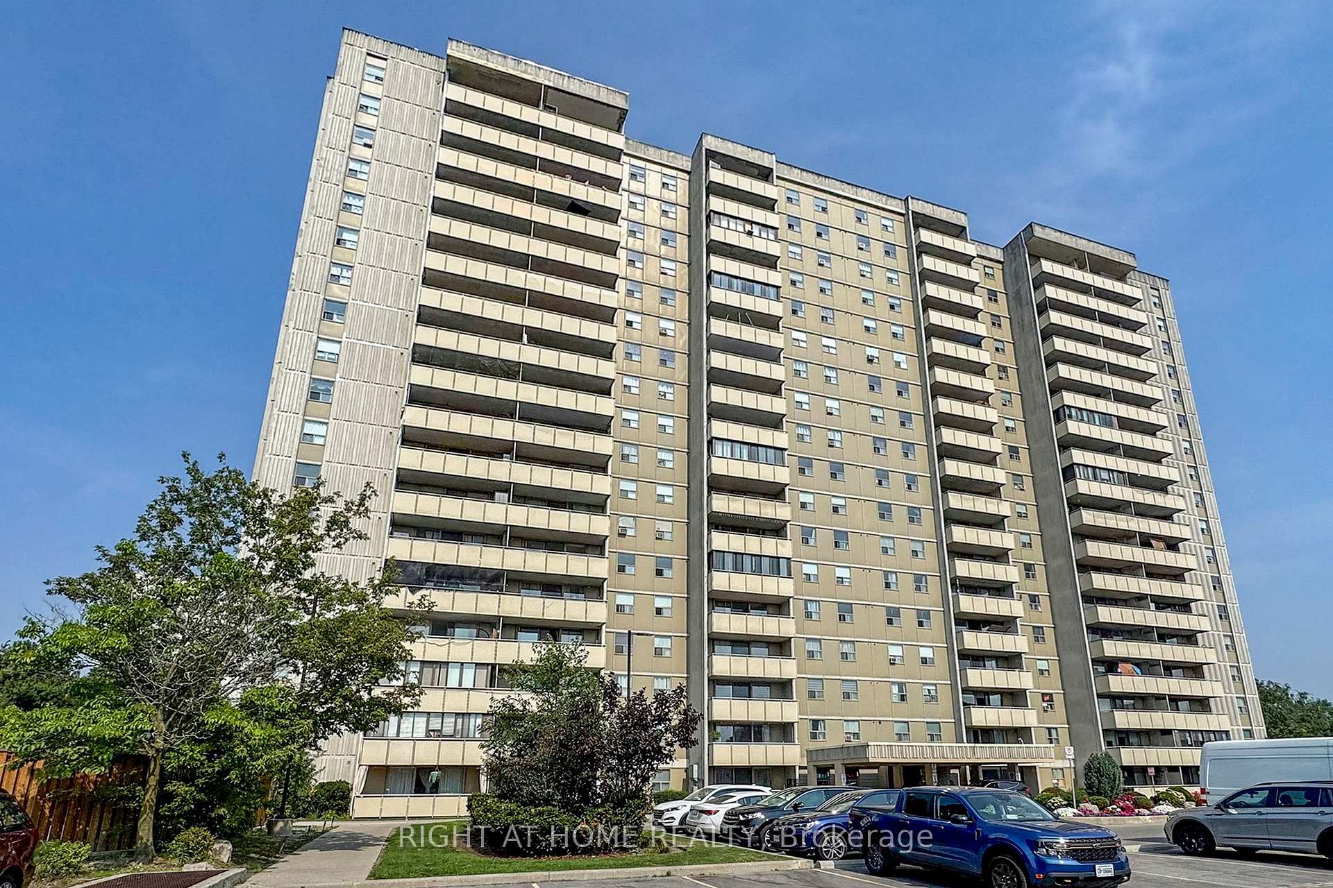 Photo of Unit 702, 1338 York Mills Road