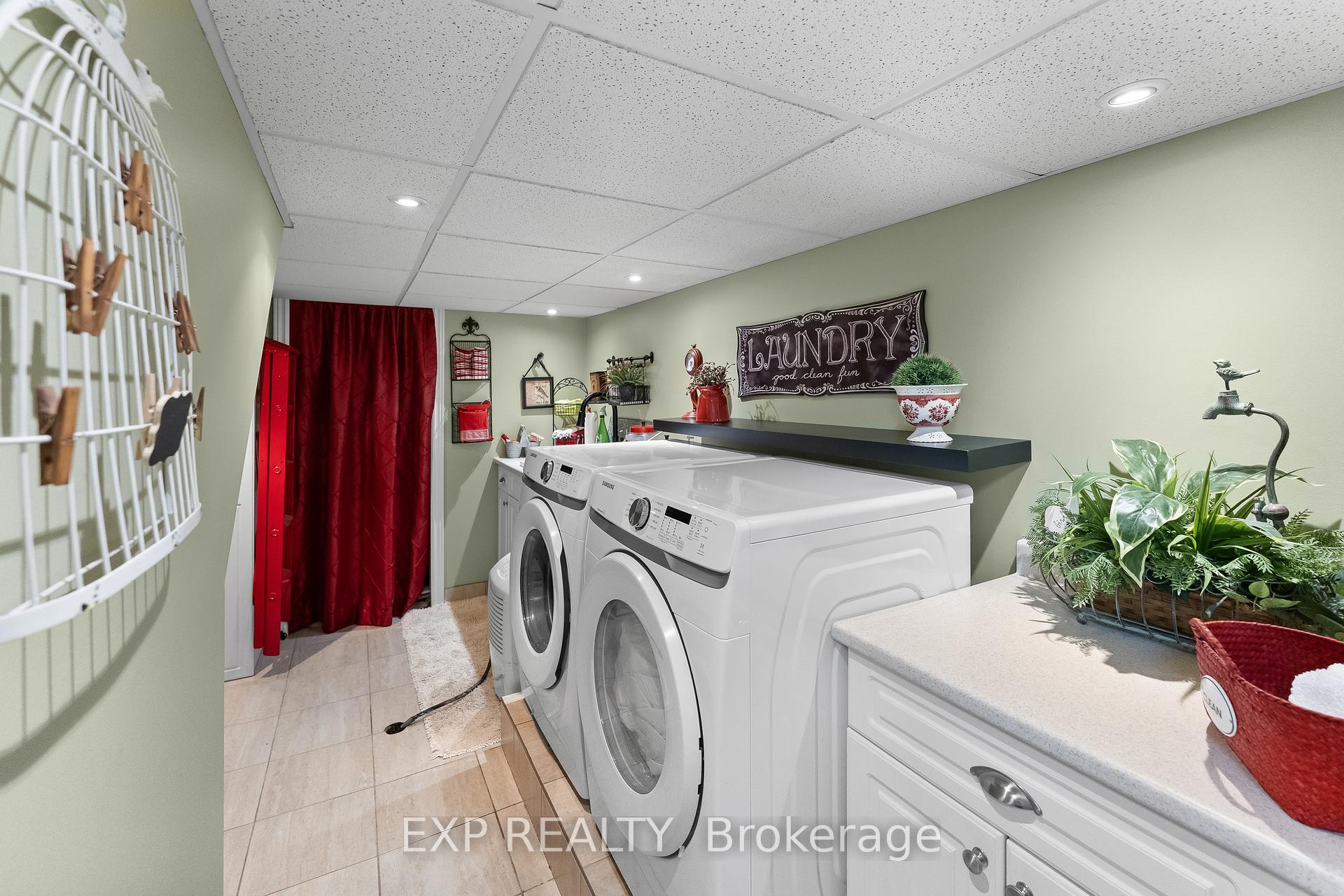 Photo 23 of 43 Stella Street, Pelham, Fonthill — HOMEH