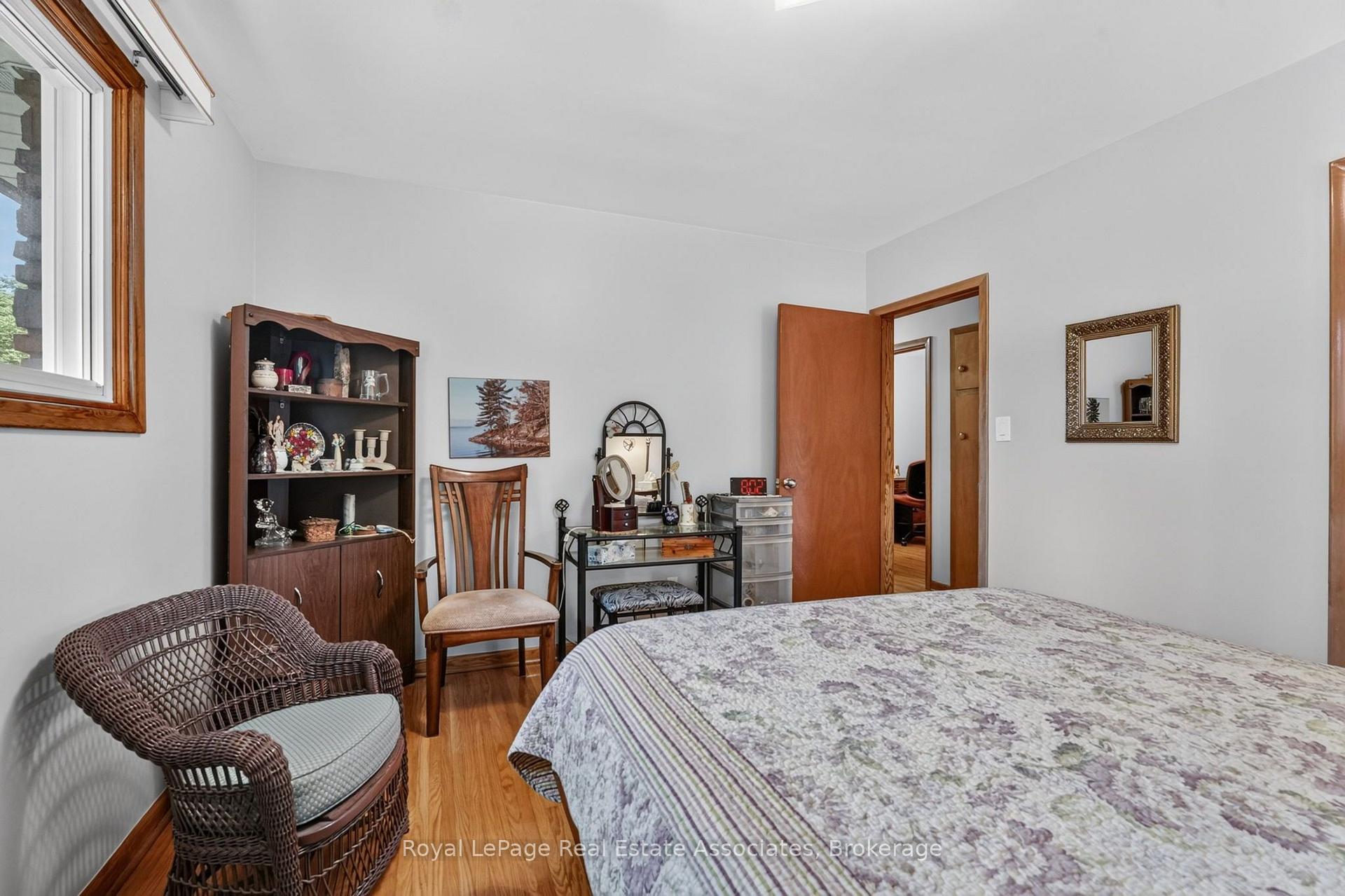 Photo 21 of 3 Northwood Drive, St. Catharines, Carlton/Bunting — HOMEH