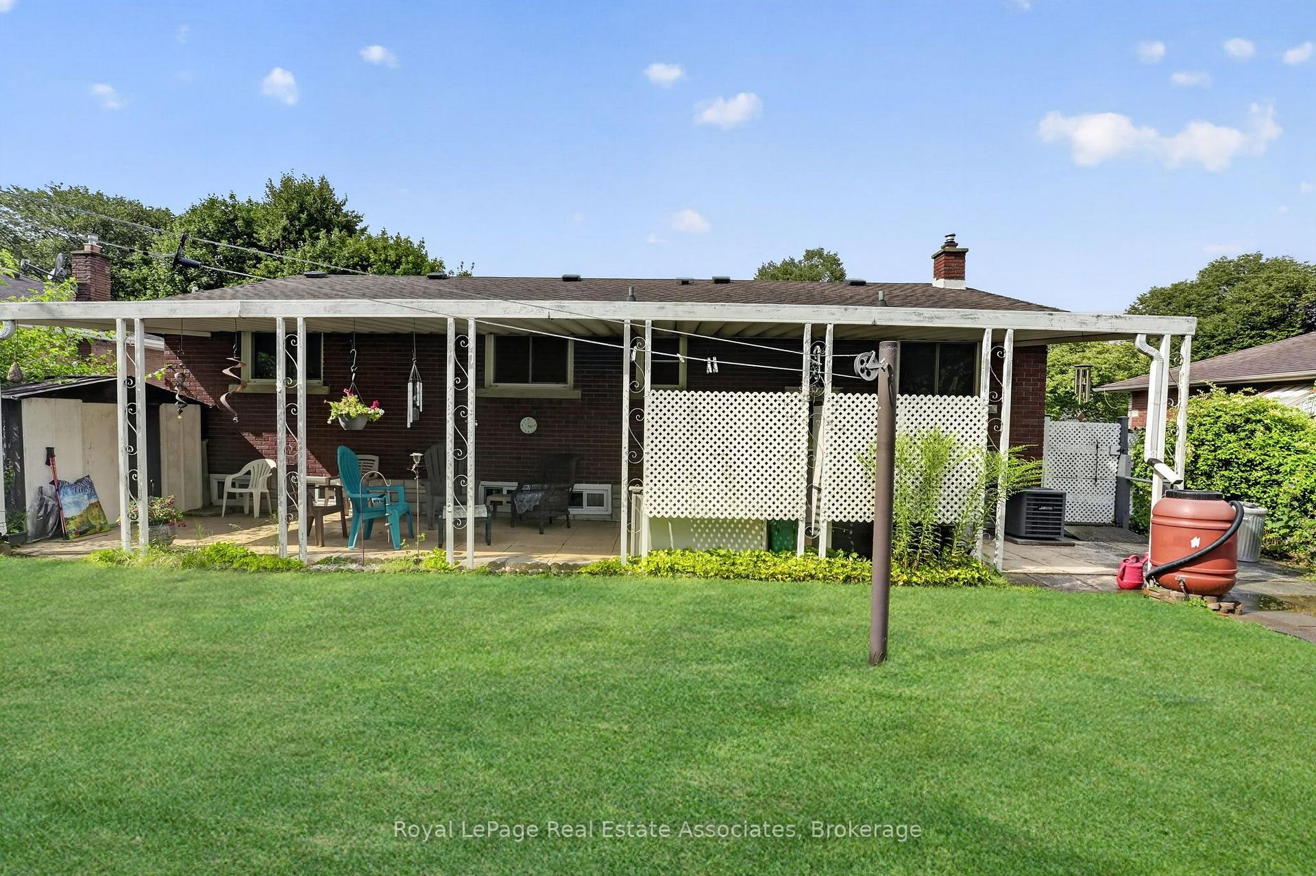 Photo 45 of 3 Northwood Drive, St. Catharines, Carlton/Bunting — HOMEH