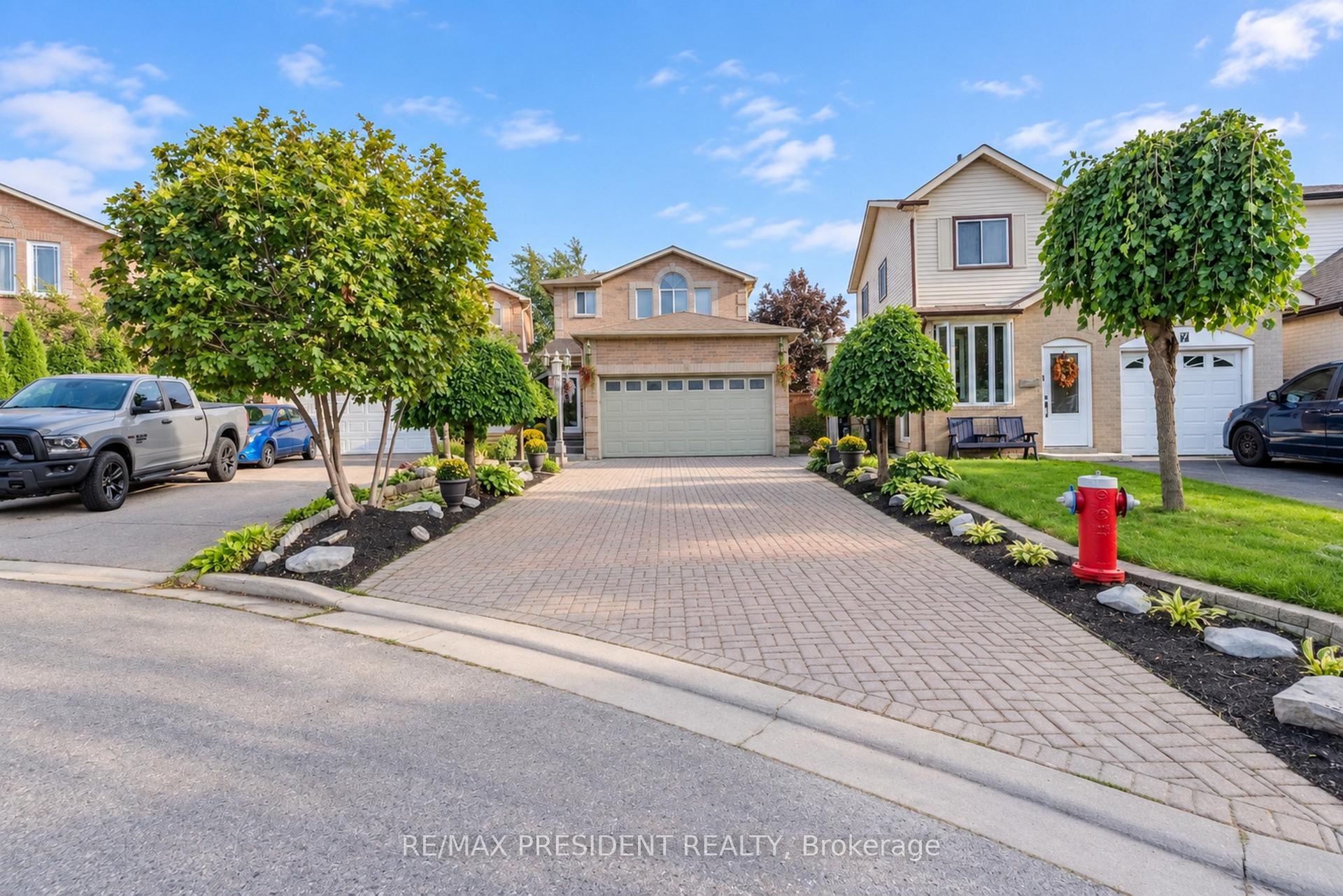 Photo 3 of 9 Aster Court, Brampton, Madoc — HOMEH