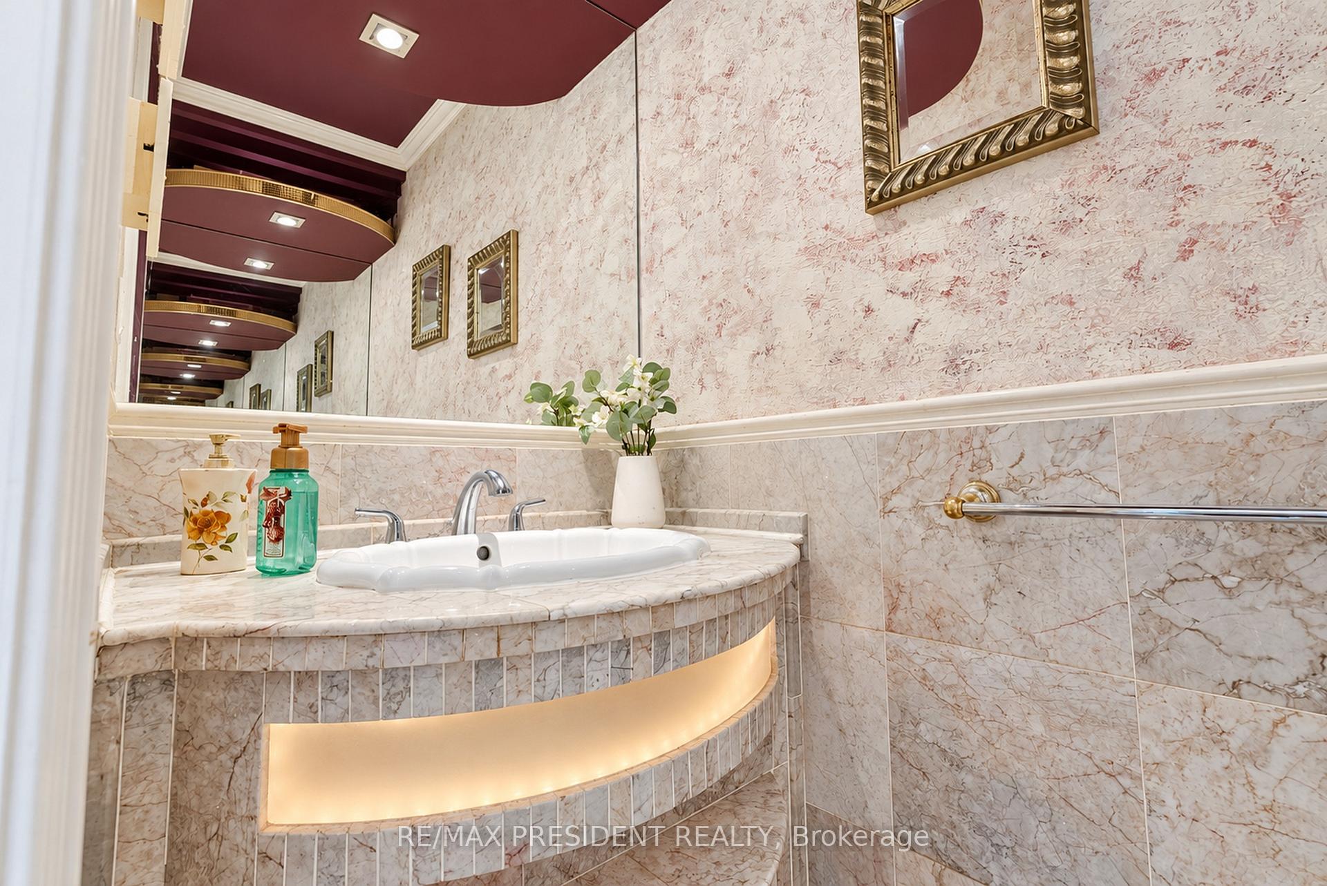 Photo 10 of 9 Aster Court, Brampton, Madoc — HOMEH