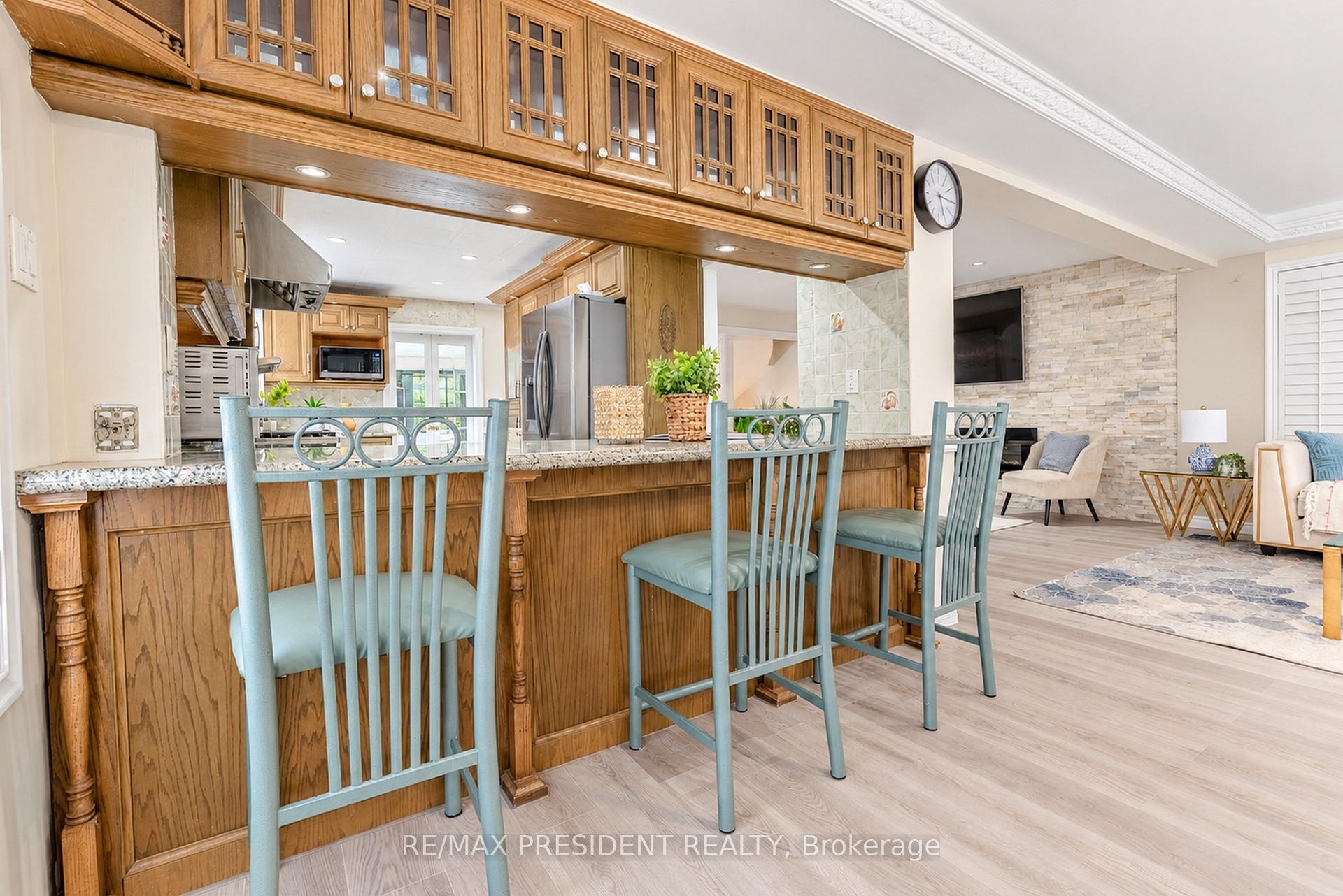 Photo 20 of 9 Aster Court, Brampton, Madoc — HOMEH