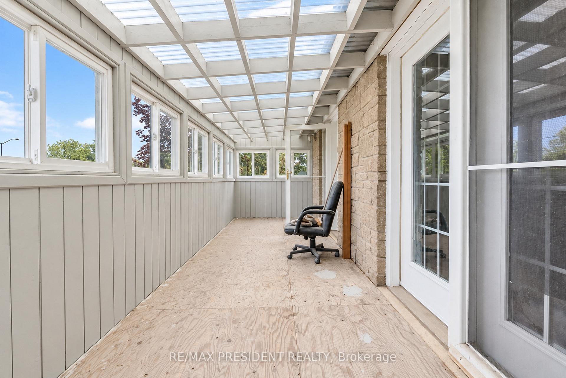 Photo 36 of 9 Aster Court, Brampton, Madoc — HOMEH