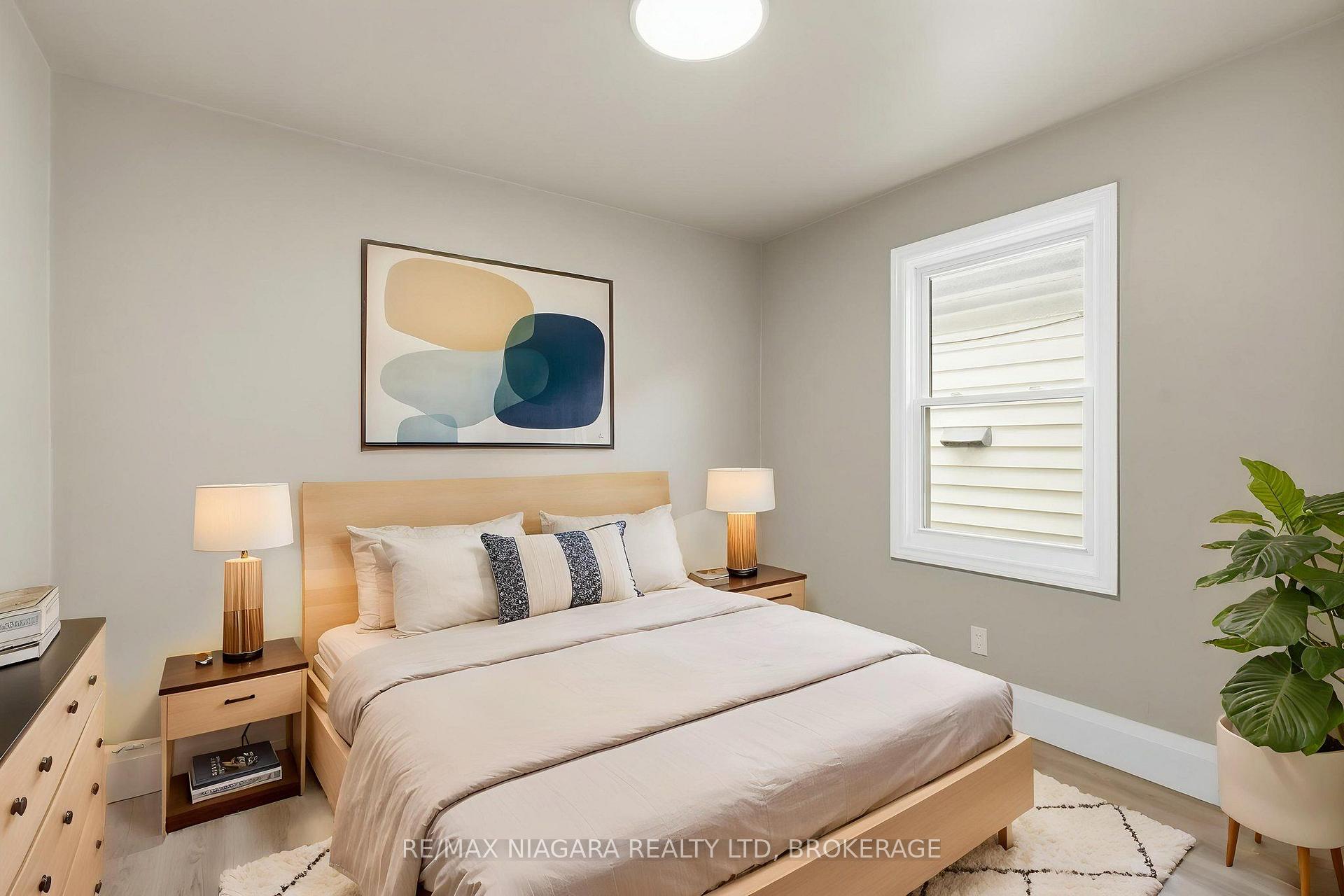 Photo 4 of Unit Upper, 422 Brunswick Street, Hamilton, McQuesten — HOMEH