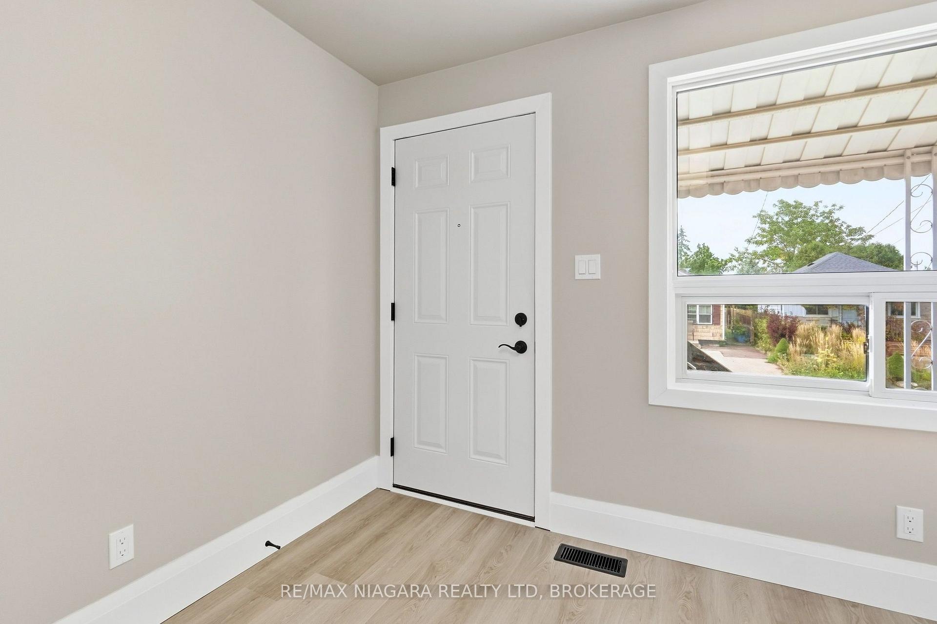 Photo 7 of Unit Upper, 422 Brunswick Street, Hamilton, McQuesten — HOMEH