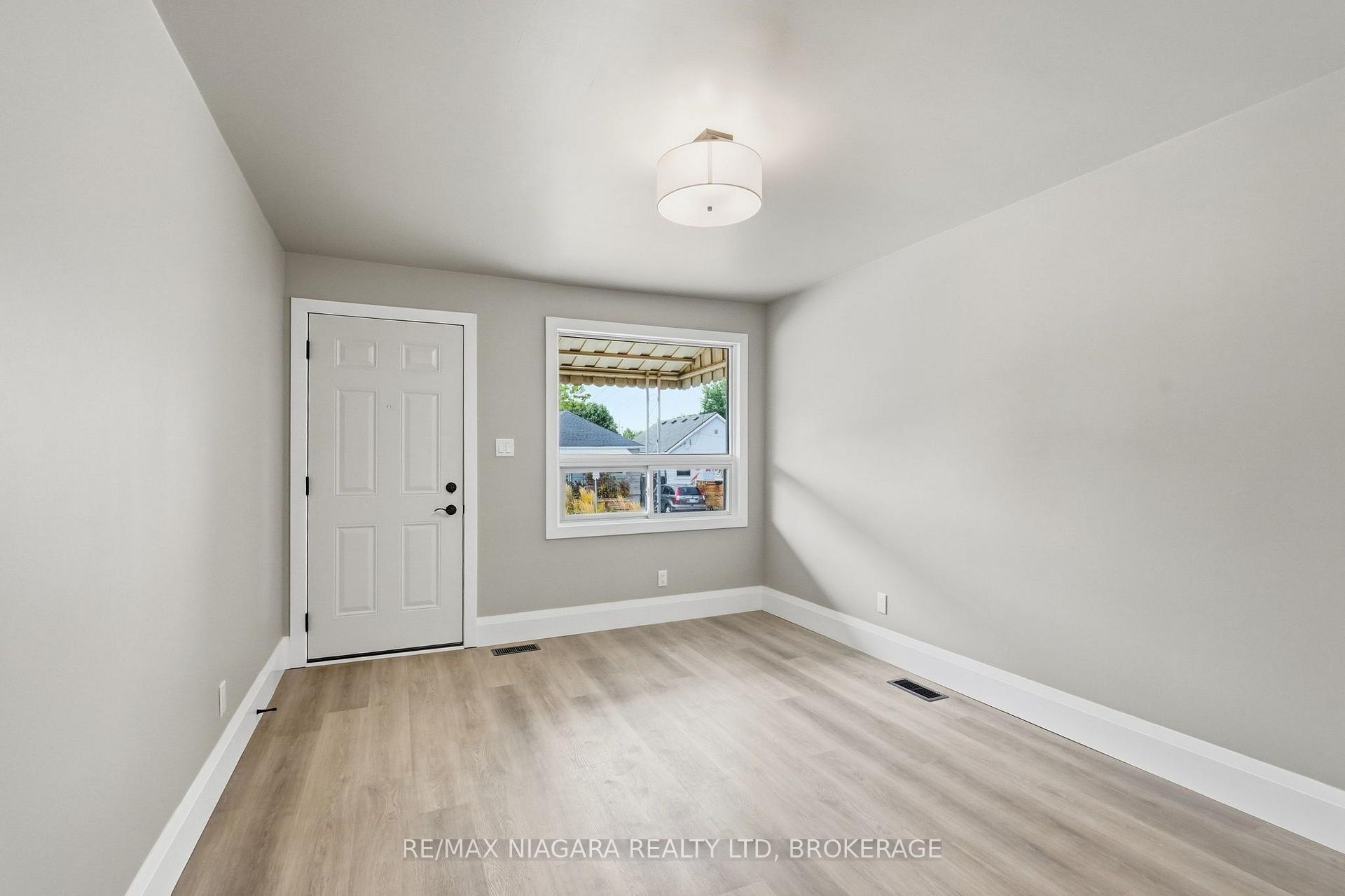 Photo 9 of Unit Upper, 422 Brunswick Street, Hamilton, McQuesten — HOMEH