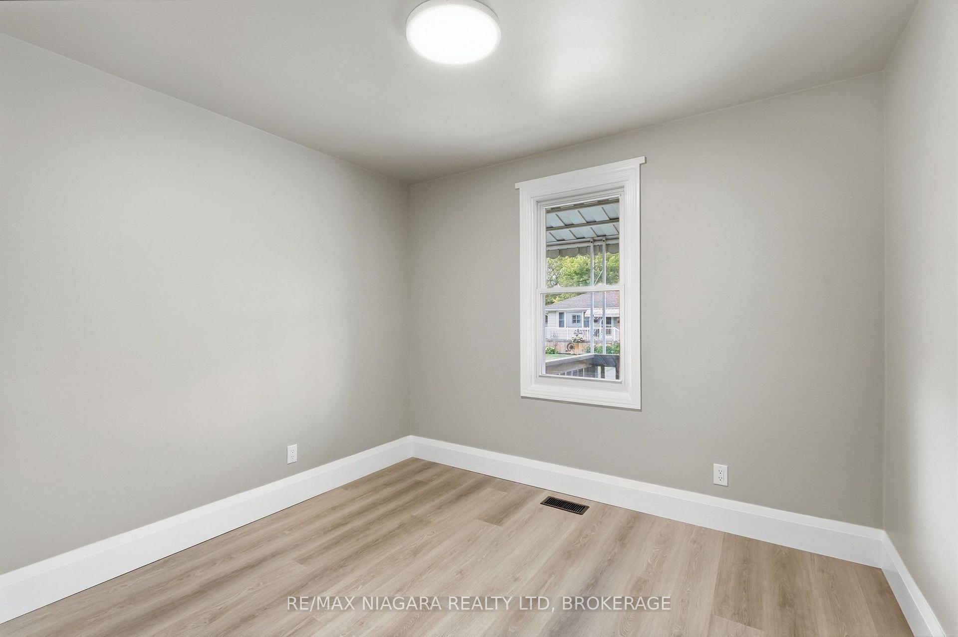 Photo 10 of Unit Upper, 422 Brunswick Street, Hamilton, McQuesten — HOMEH