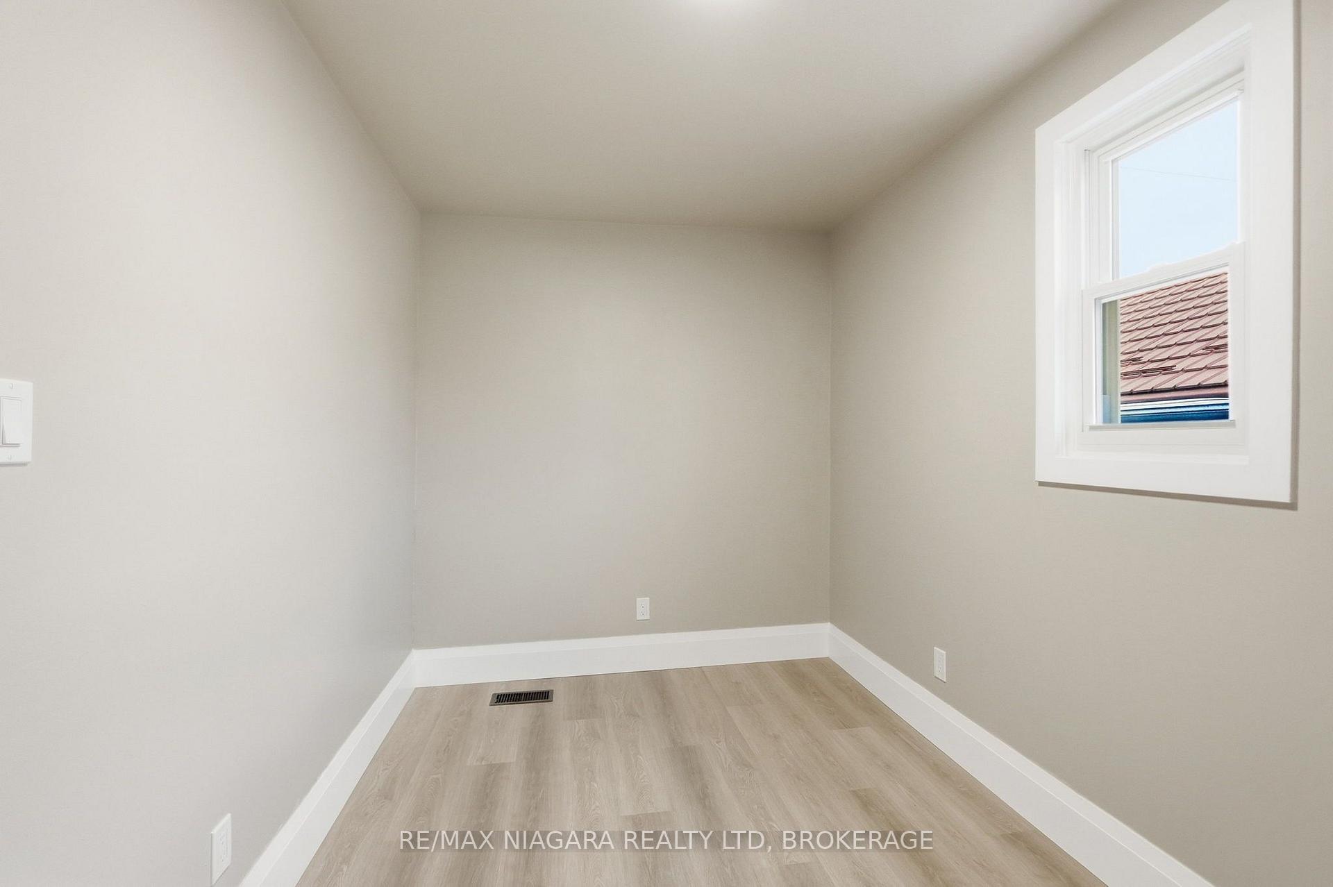 Photo 15 of Unit Upper, 422 Brunswick Street, Hamilton, McQuesten — HOMEH