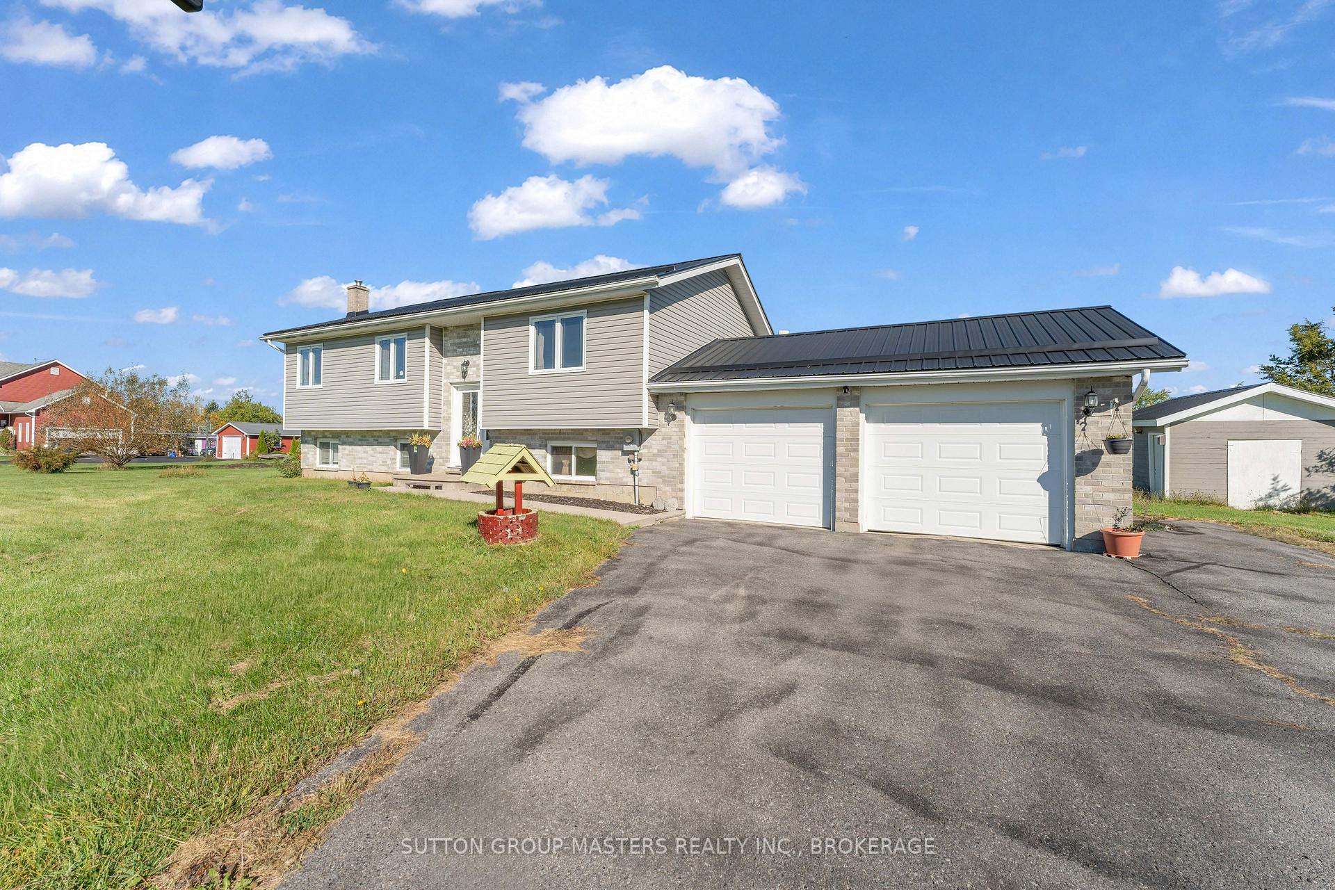 Photo 2 of 3358 Scanlan Road, Frontenac, Frontenac South — HOMEH