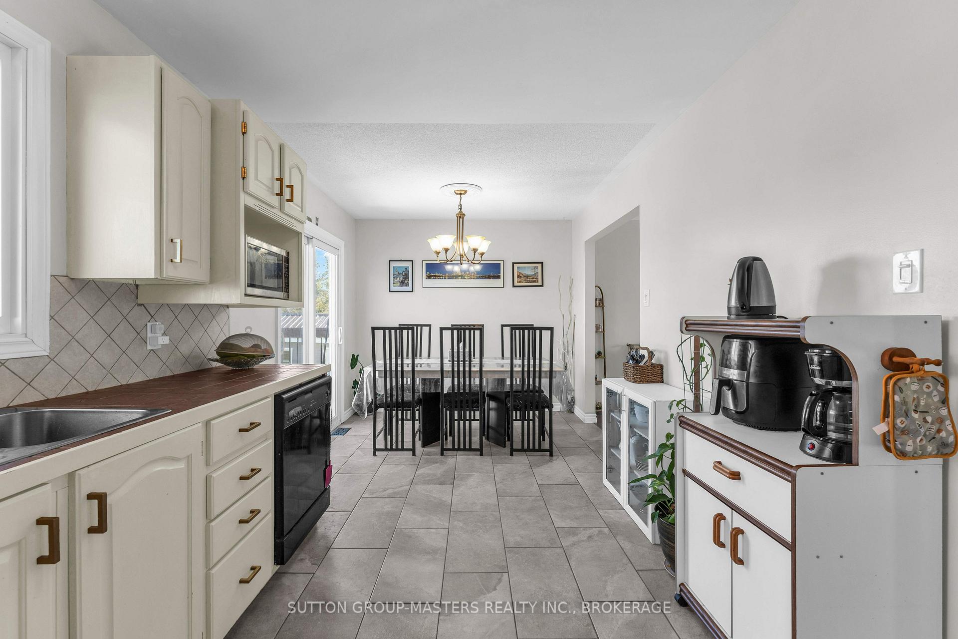 Photo 14 of 3358 Scanlan Road, Frontenac, Frontenac South — HOMEH