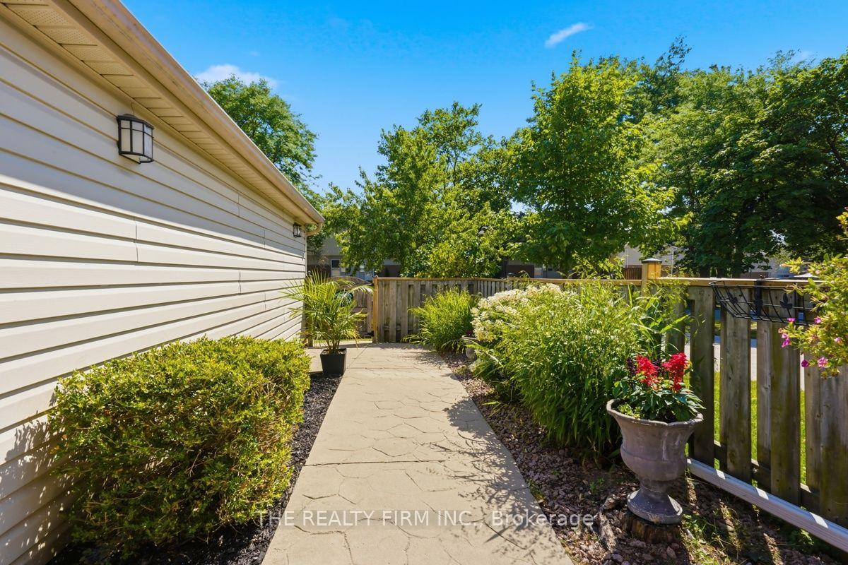 Photo 6 of 905 Dalhousie Drive, London, South M — HOMEH