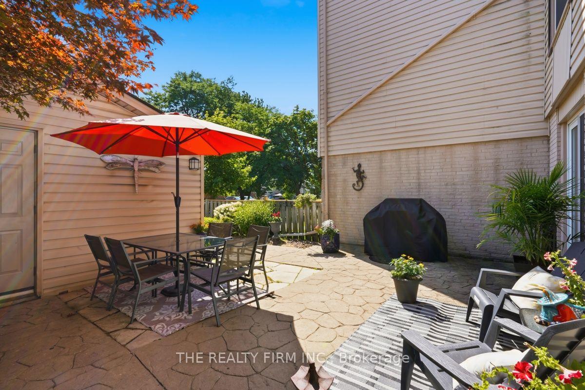 Photo 8 of 905 Dalhousie Drive, London, South M — HOMEH