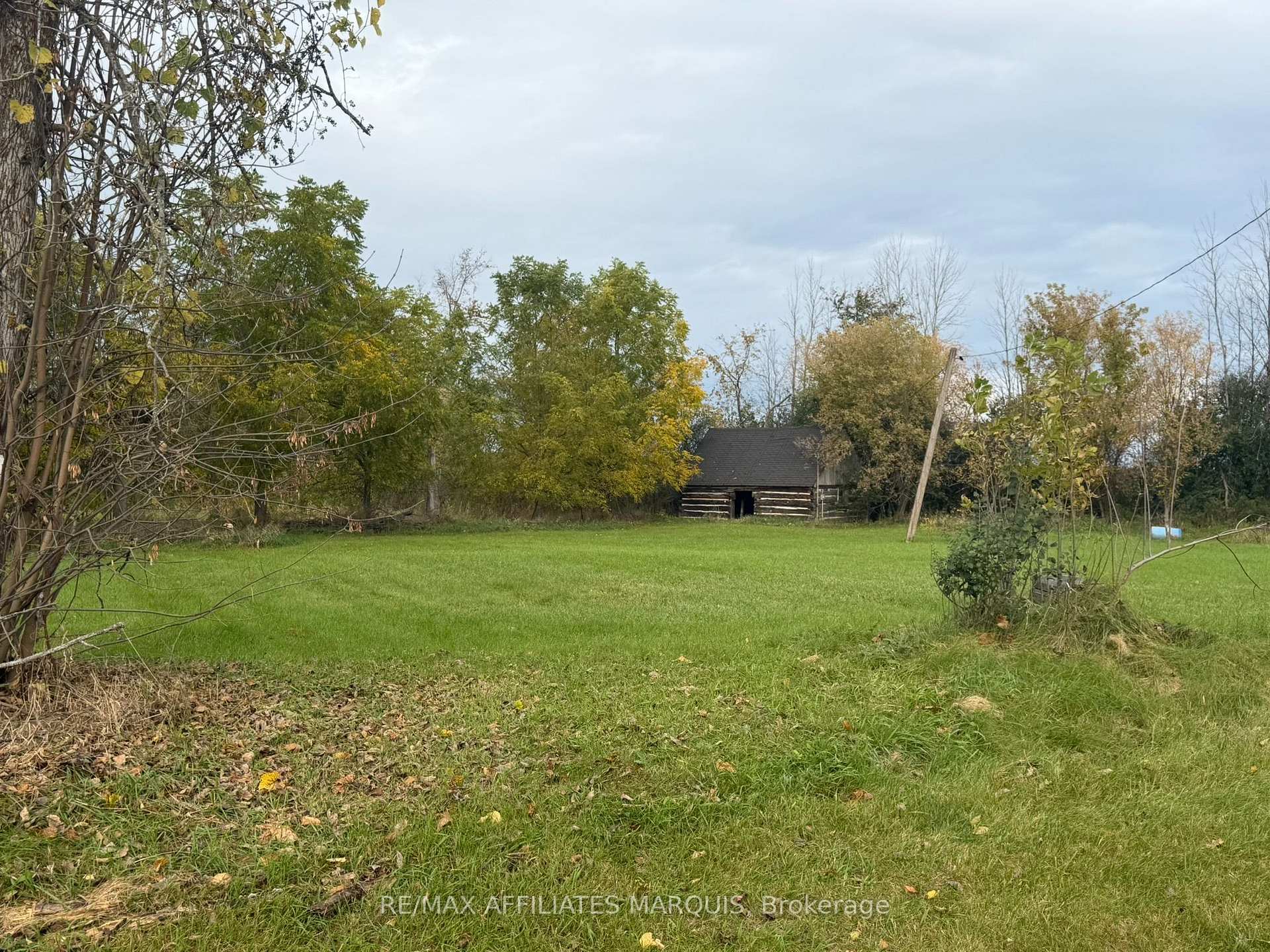 Photo of 433 Rosedale Road S