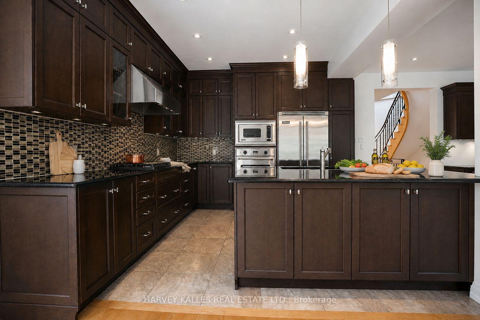 Photo 14 of 176 Joicey Boulevard, Toronto, Bedford Park-Nortown — HOMEH
