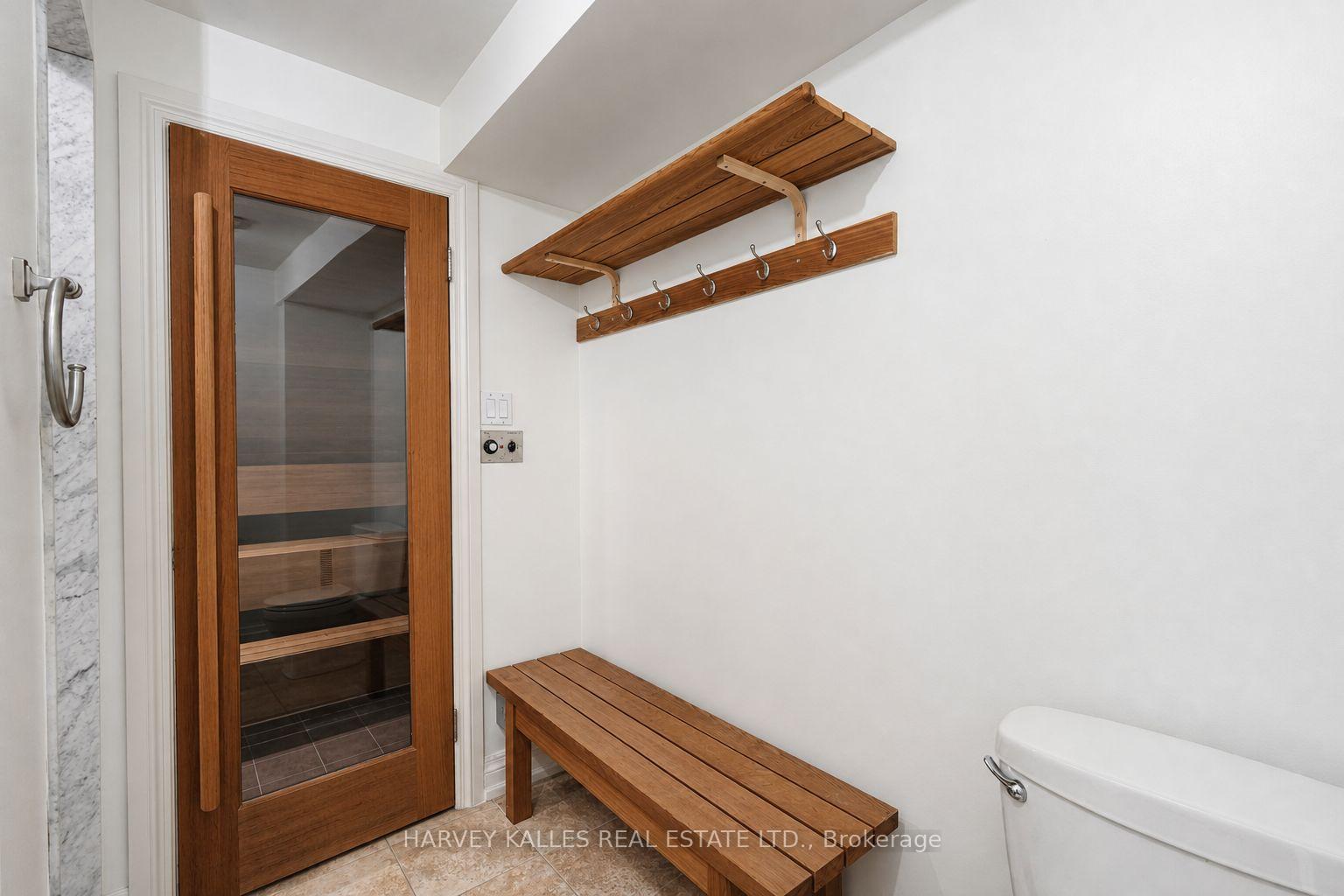 Photo 37 of 176 Joicey Boulevard, Toronto, Bedford Park-Nortown — HOMEH