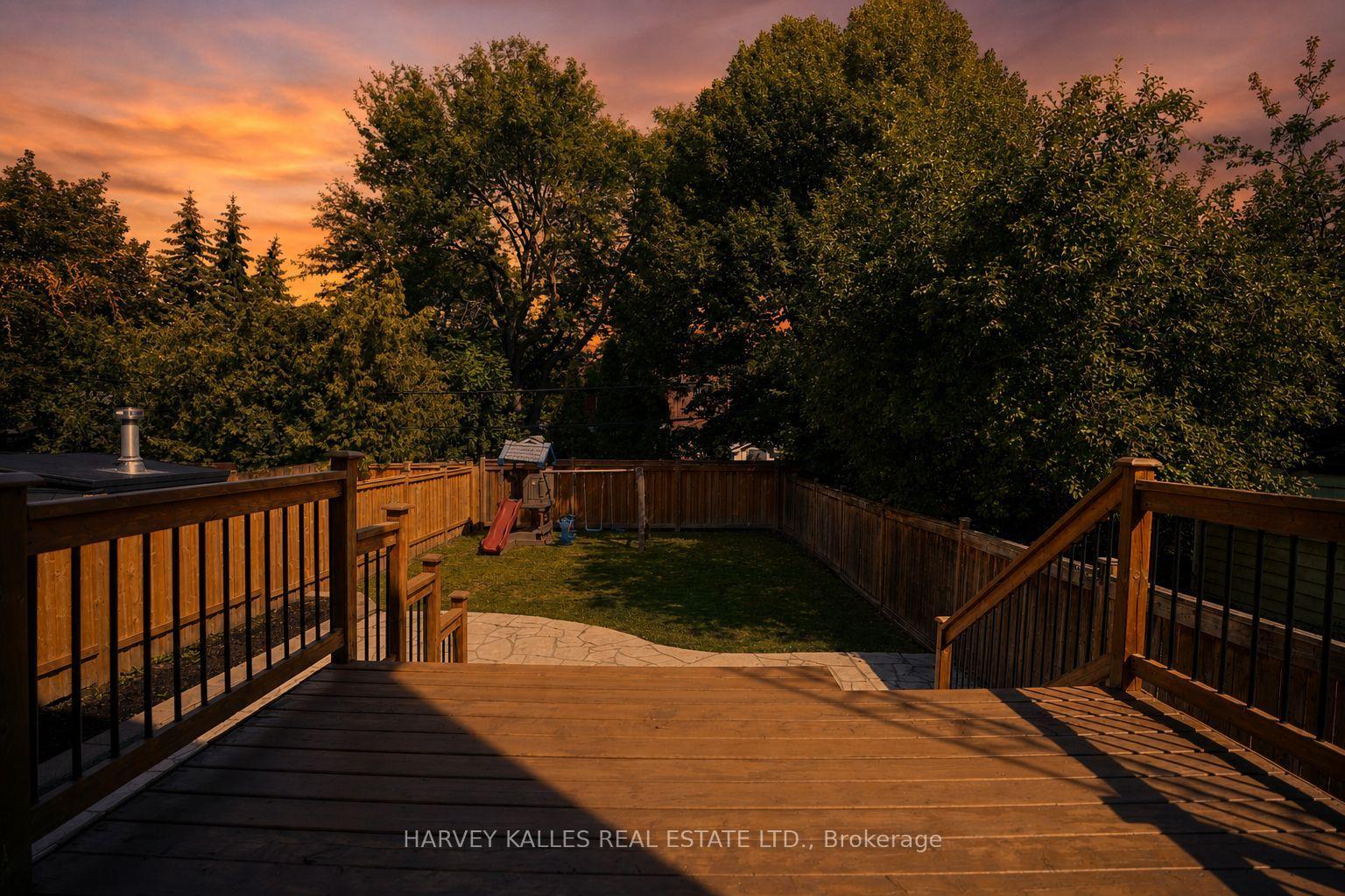 Photo 39 of 176 Joicey Boulevard, Toronto, Bedford Park-Nortown — HOMEH