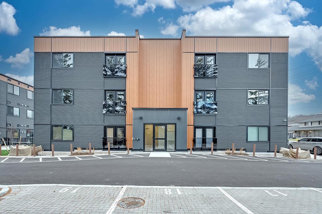 Photo 1 of Unit 2A, 259 King Street E, Hamilton, Stoney Creek — HOMEH