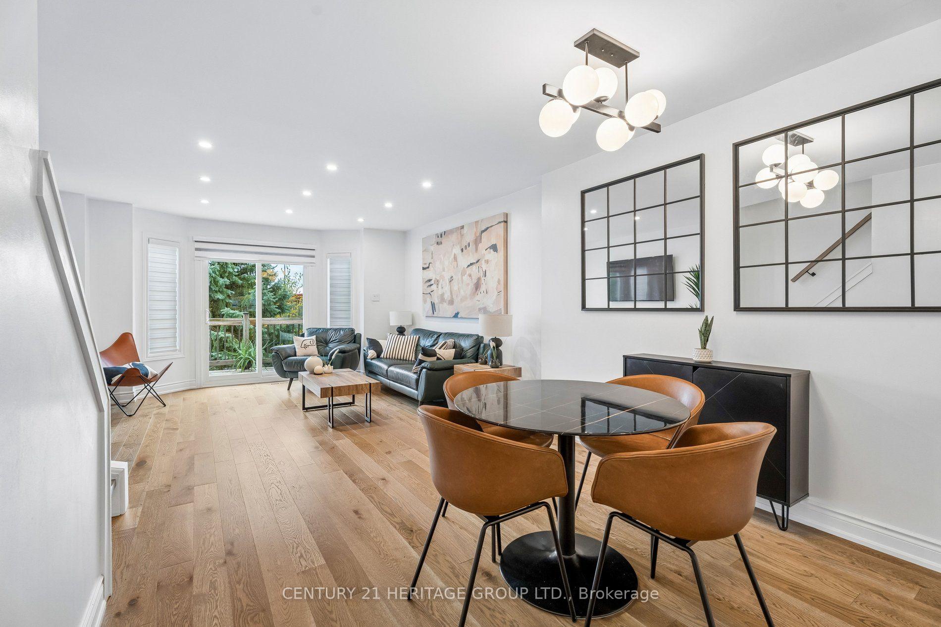 Photo 4 of 68 Brandy Lane Way, Newmarket, Central Newmarket — HOMEH