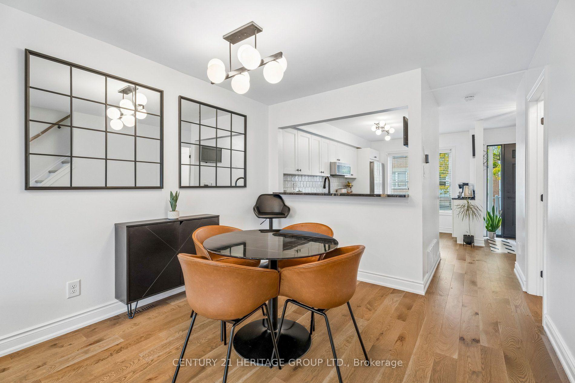 Photo 5 of 68 Brandy Lane Way, Newmarket, Central Newmarket — HOMEH