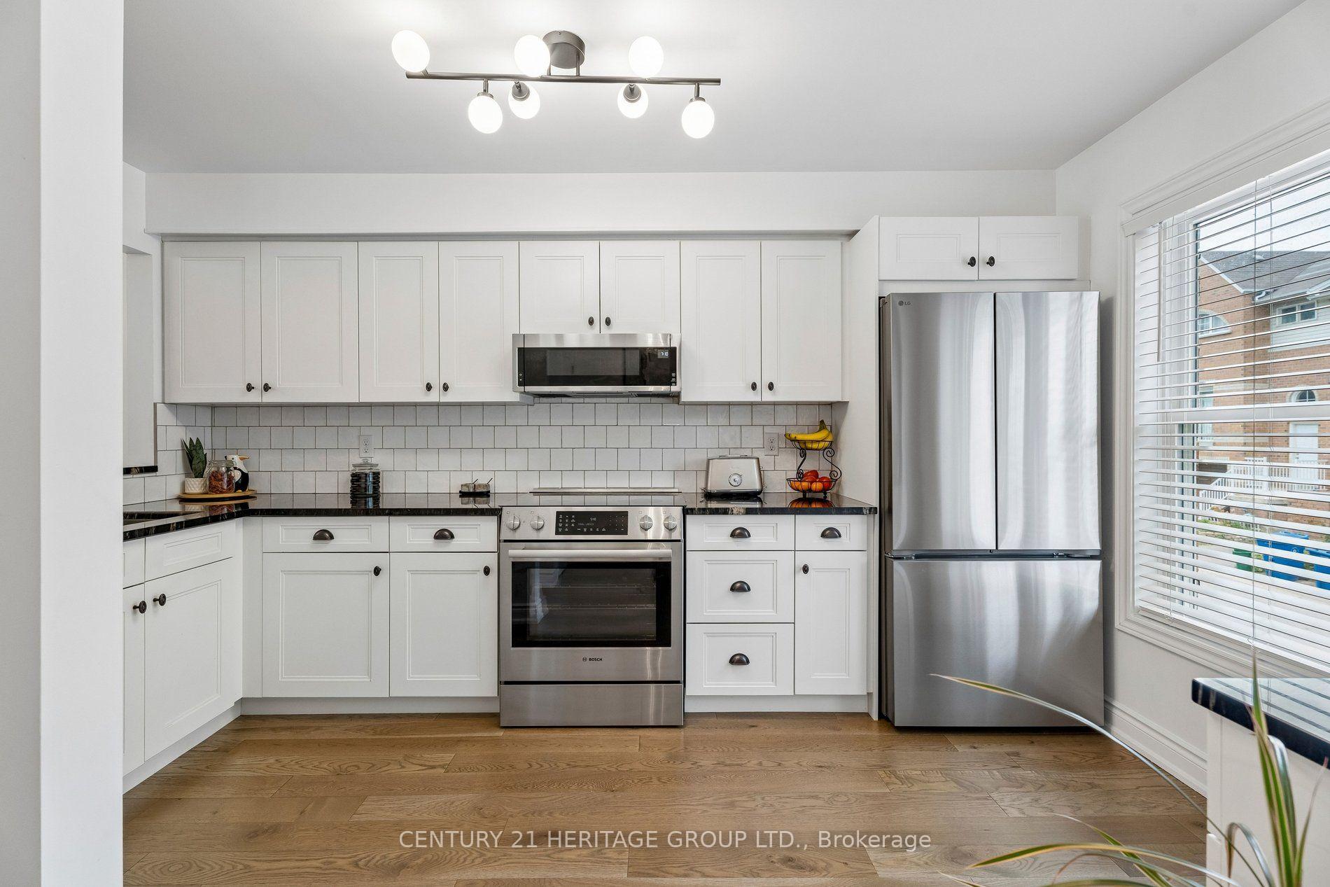 Photo 7 of 68 Brandy Lane Way, Newmarket, Central Newmarket — HOMEH