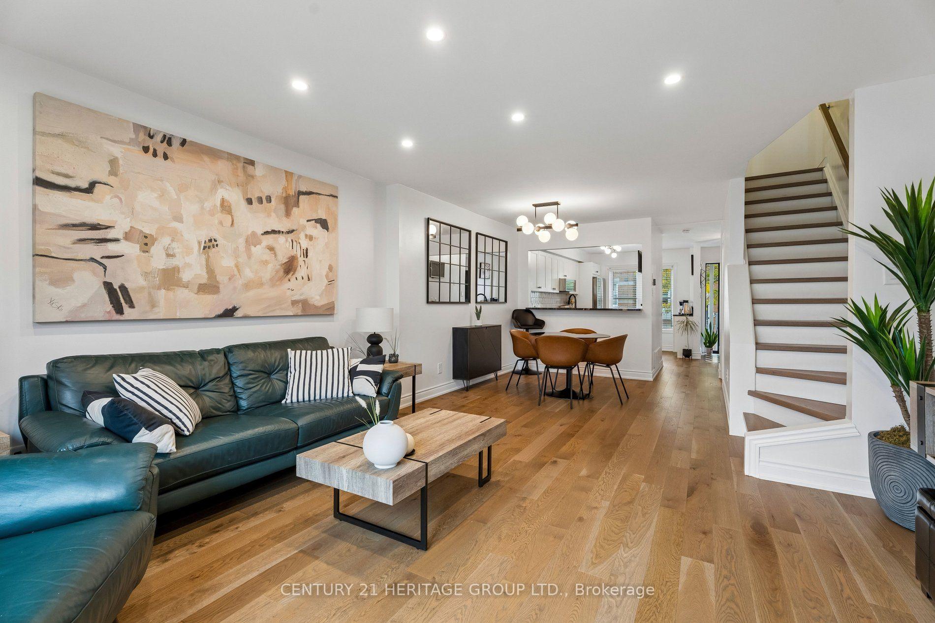 Photo 9 of 68 Brandy Lane Way, Newmarket, Central Newmarket — HOMEH