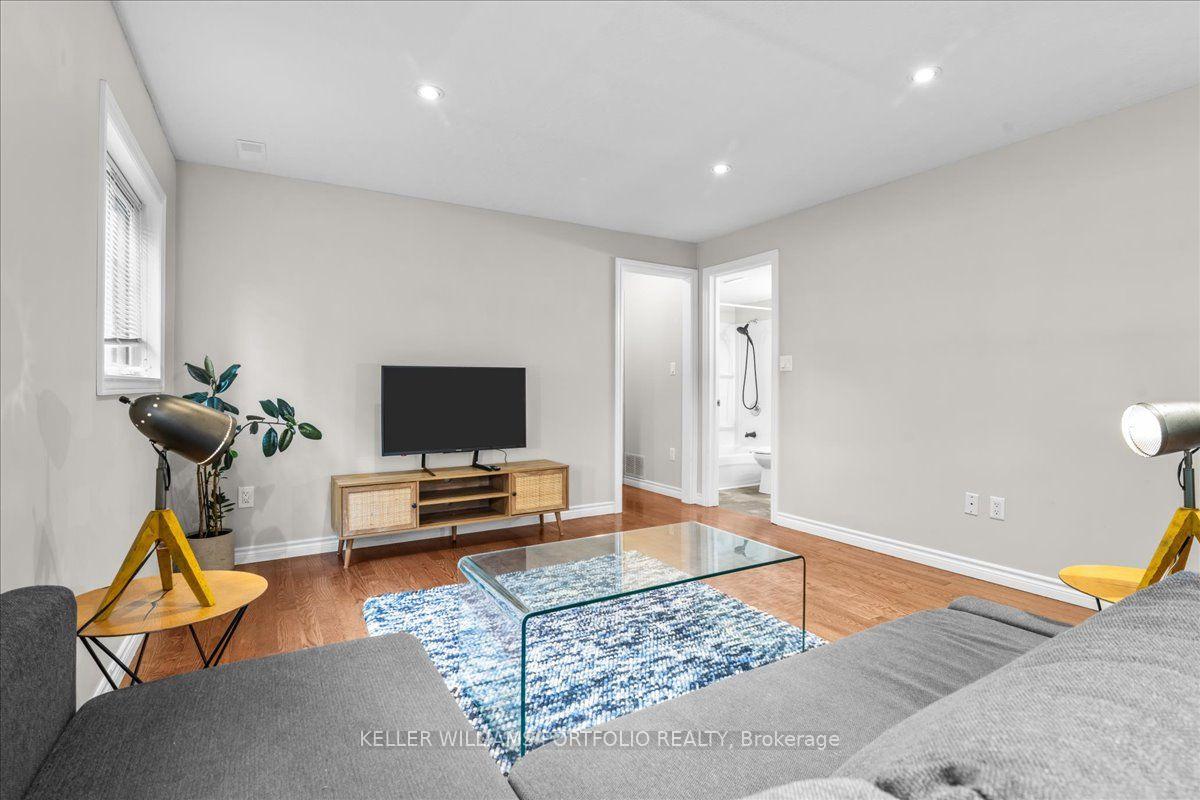 Photo 20 of 51 Squire Fletcher Drive, Clarington, Bowmanville — HOMEH