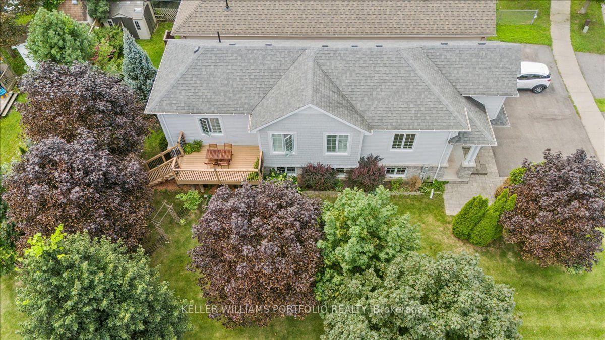 Photo 33 of 51 Squire Fletcher Drive, Clarington, Bowmanville — HOMEH
