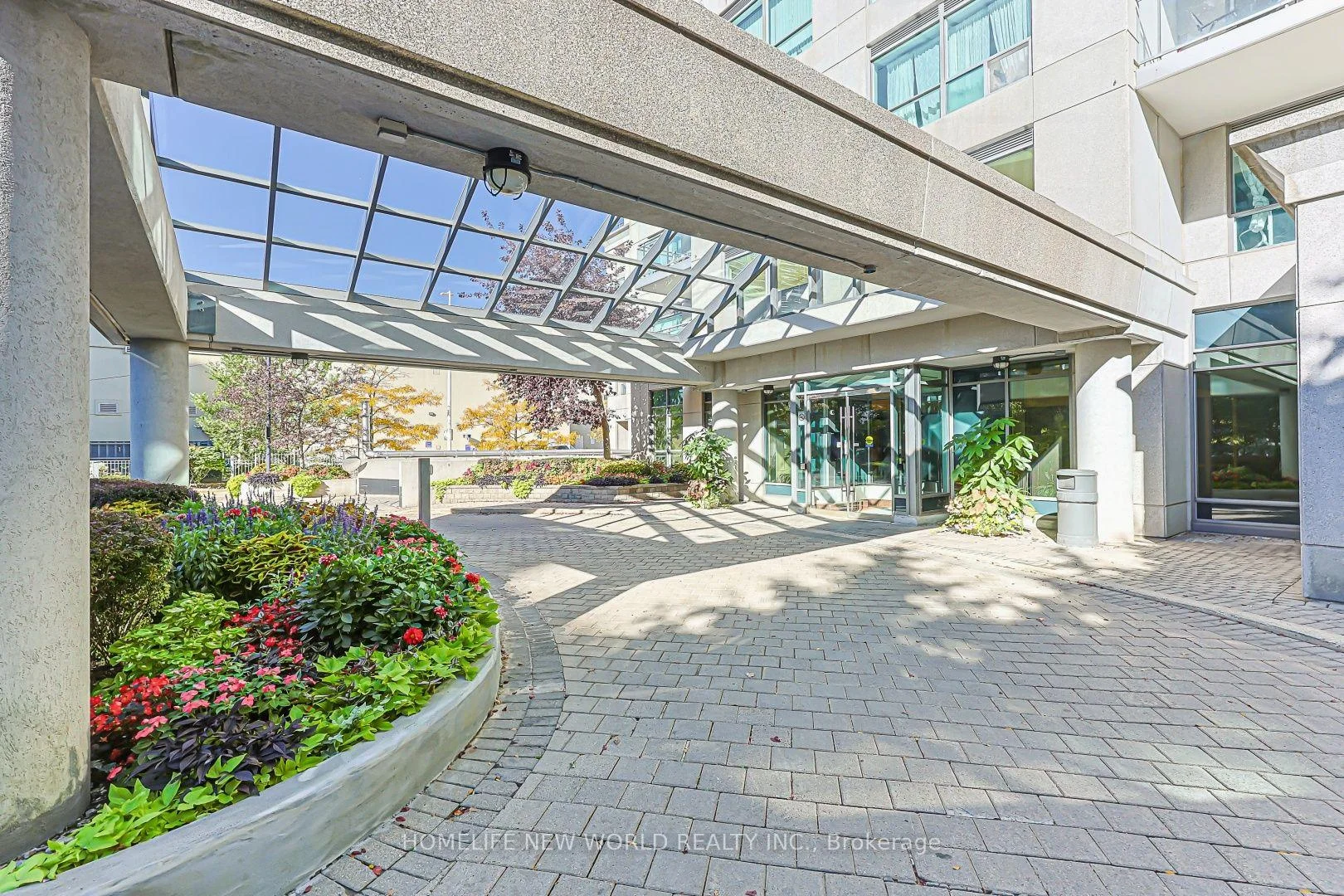 Photo 4 of Unit 1501, 21 Hillcrest Avenue, North York, Willowdale East — HOMEH