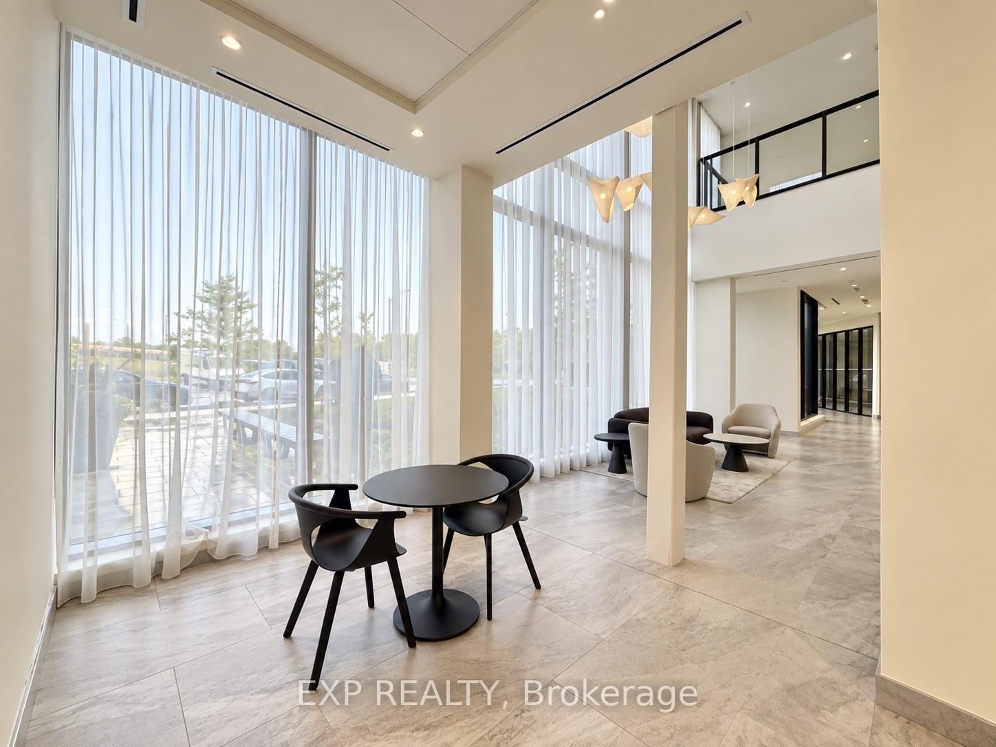 Photo 3 of Unit 1024, 2 David Eyer Road, Richmond Hill, Rural Richmond Hill — HOMEH