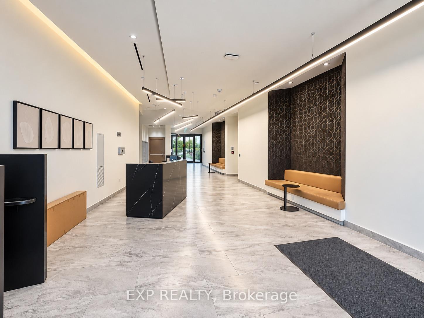 Photo 4 of Unit 1024, 2 David Eyer Road, Richmond Hill, Rural Richmond Hill — HOMEH