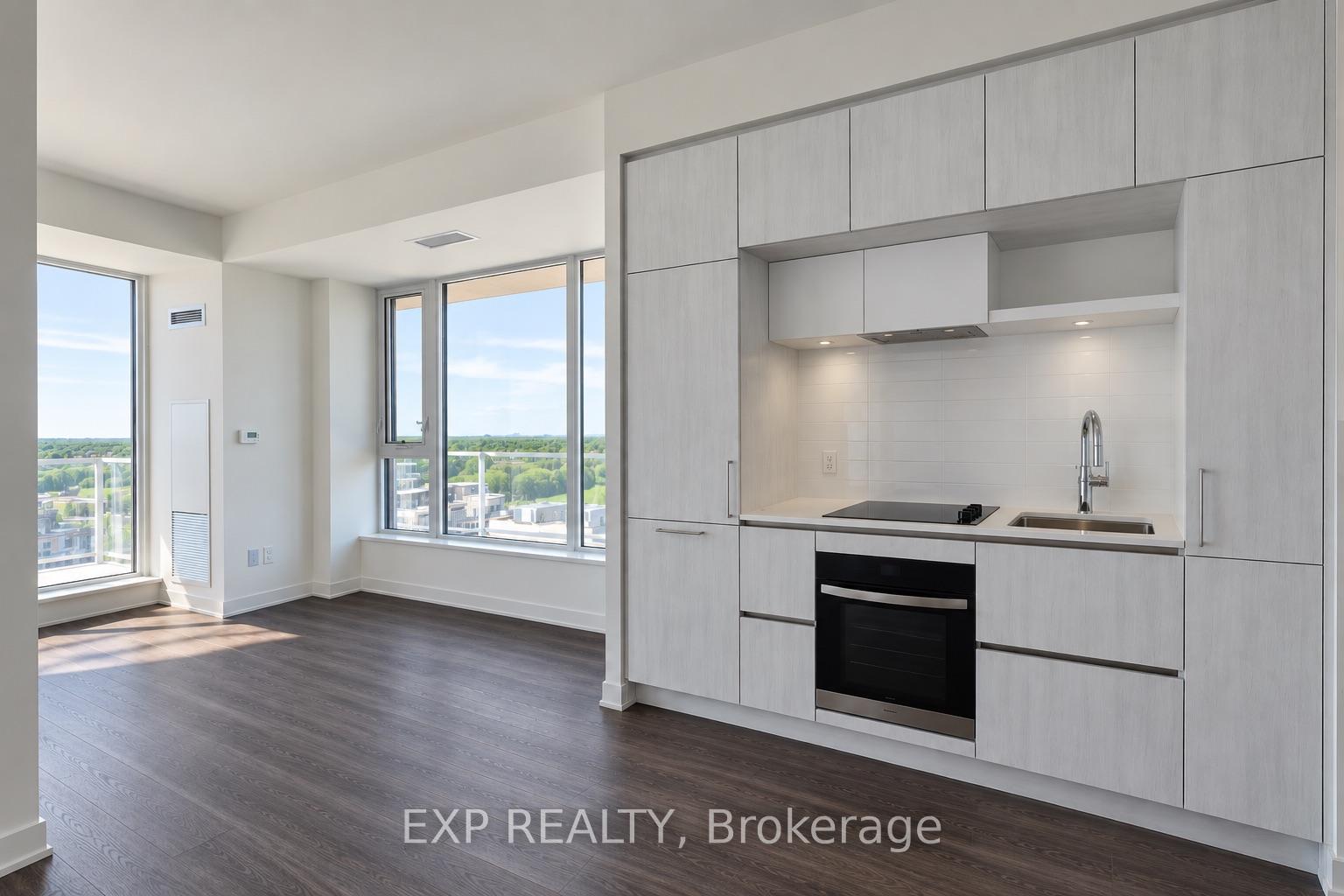 Photo 9 of Unit 1024, 2 David Eyer Road, Richmond Hill, Rural Richmond Hill — HOMEH