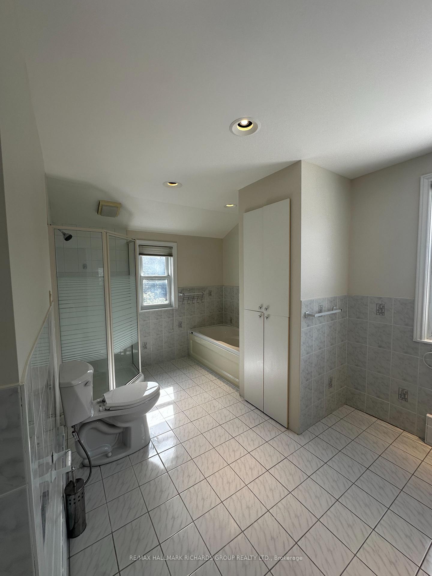 Photo 18 of 371 Cummer Avenue, North York, Newtonbrook East — HOMEH