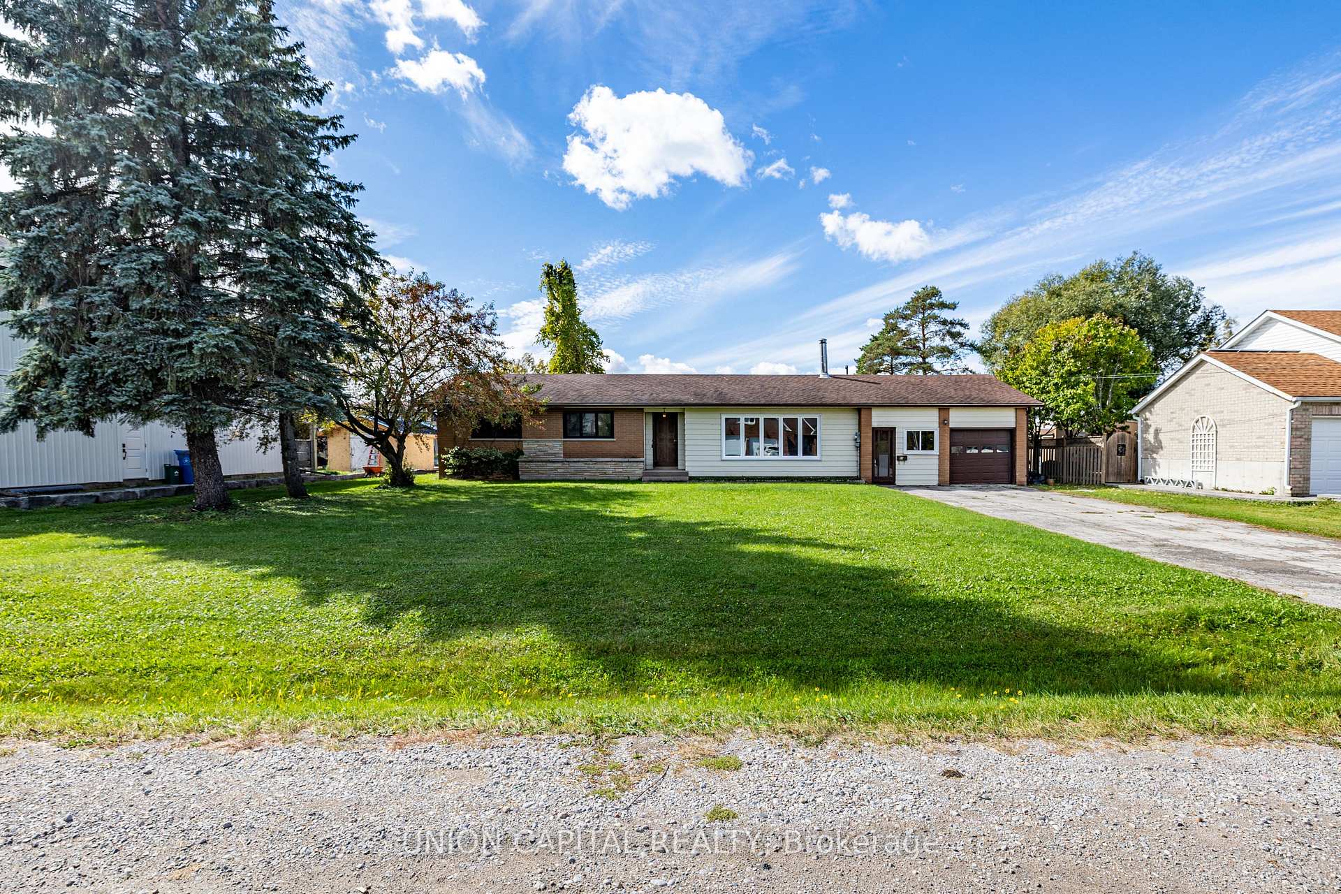 Photo 4 of 64 Canal Street, Georgina, Keswick South — HOMEH