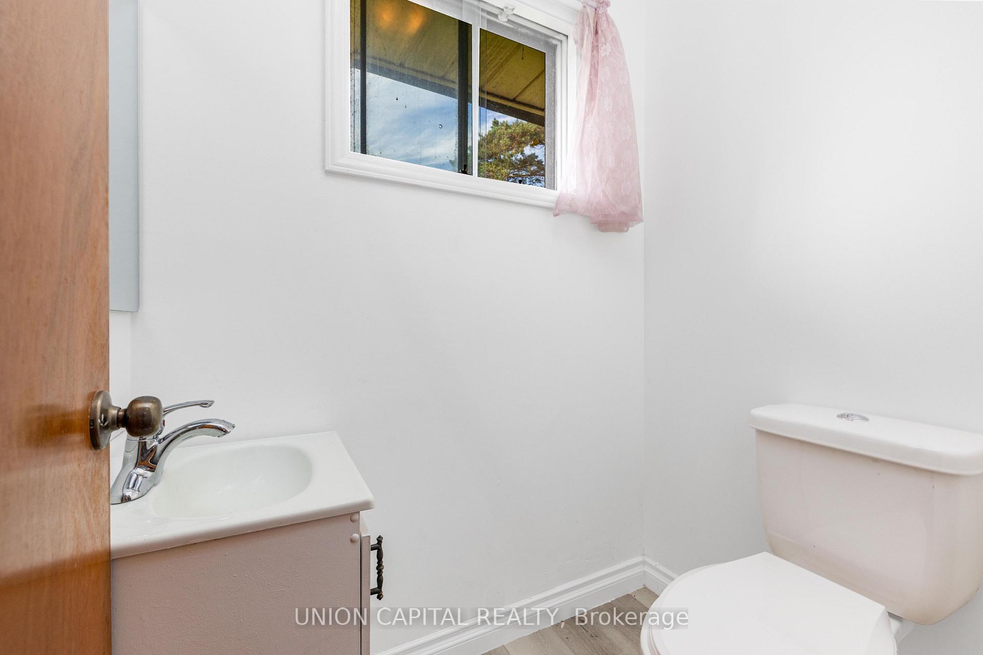 Photo 18 of 64 Canal Street, Georgina, Keswick South — HOMEH