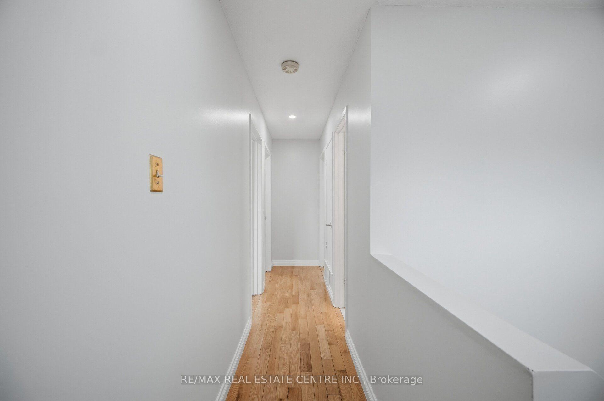 Photo 18 of 13 Dalzell Avenue, Brampton, Heart Lake West — HOMEH
