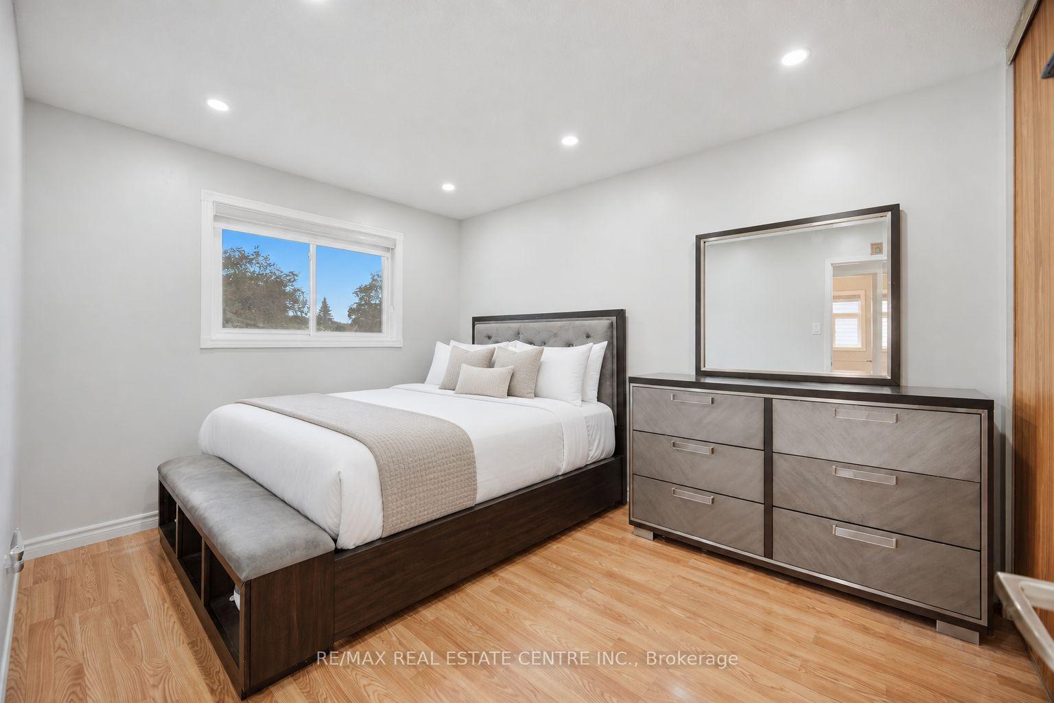 Photo 19 of 13 Dalzell Avenue, Brampton, Heart Lake West — HOMEH