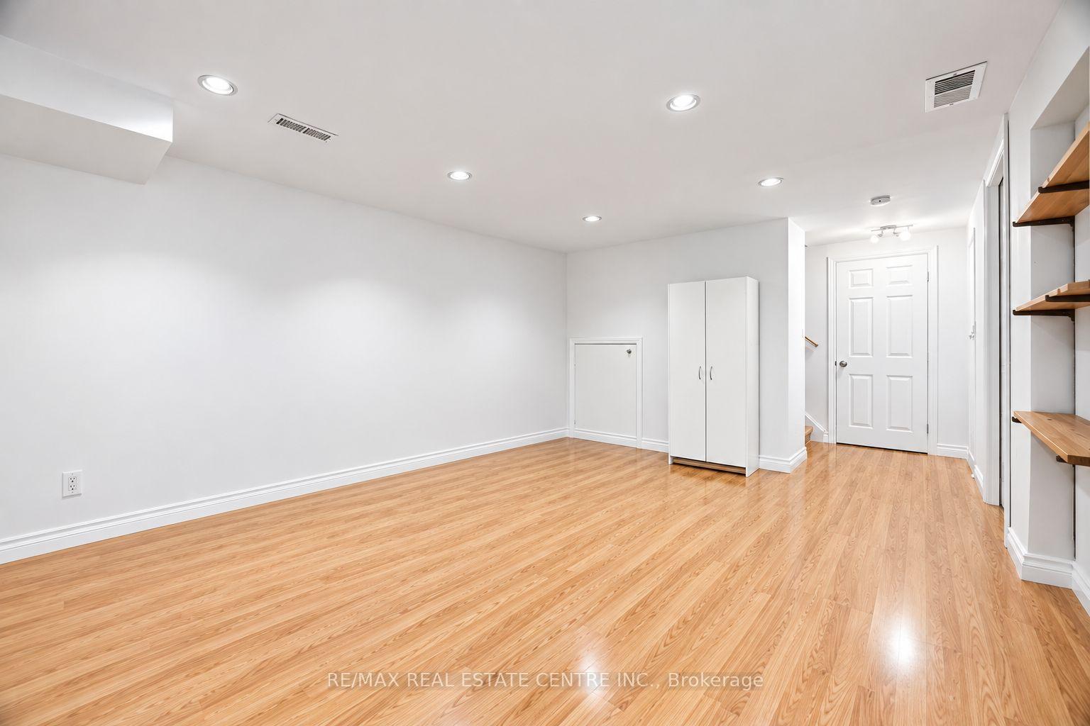 Photo 28 of 13 Dalzell Avenue, Brampton, Heart Lake West — HOMEH