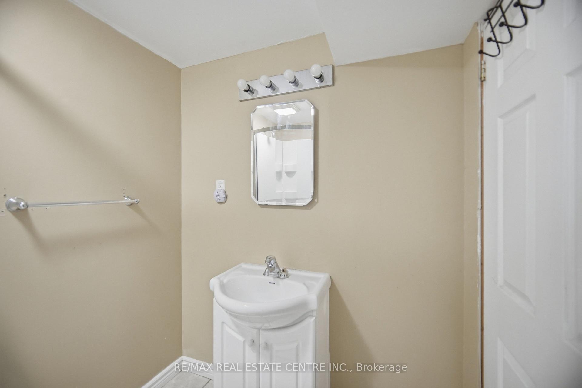 Photo 30 of 13 Dalzell Avenue, Brampton, Heart Lake West — HOMEH