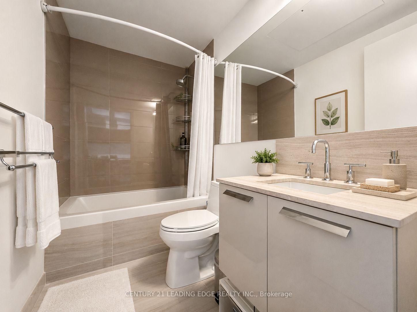 Photo 3 of Unit 3906, 50 Charles Street E, Toronto, Church-Yonge Corridor — HOMEH