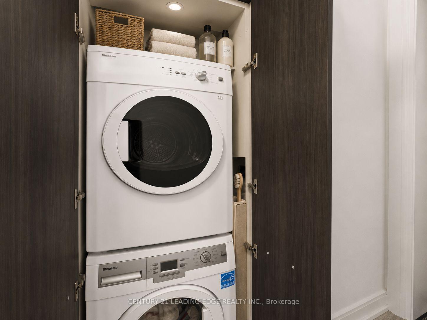 Photo 5 of Unit 3906, 50 Charles Street E, Toronto, Church-Yonge Corridor — HOMEH