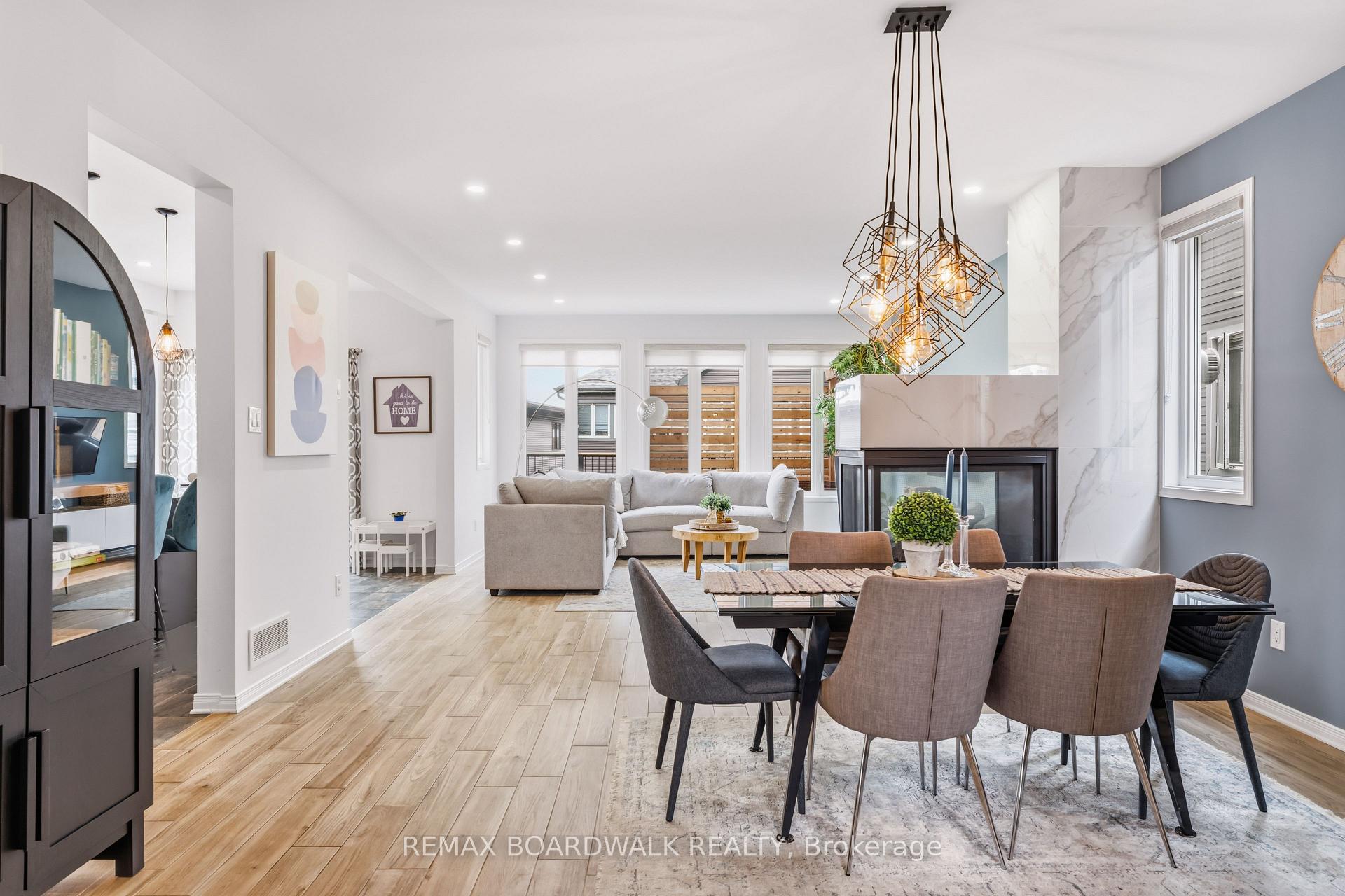Photo 5 of 210 Pingwi Place, Ottawa, Blossom Park/Kemp Park/Findlay Creek — HOMEH