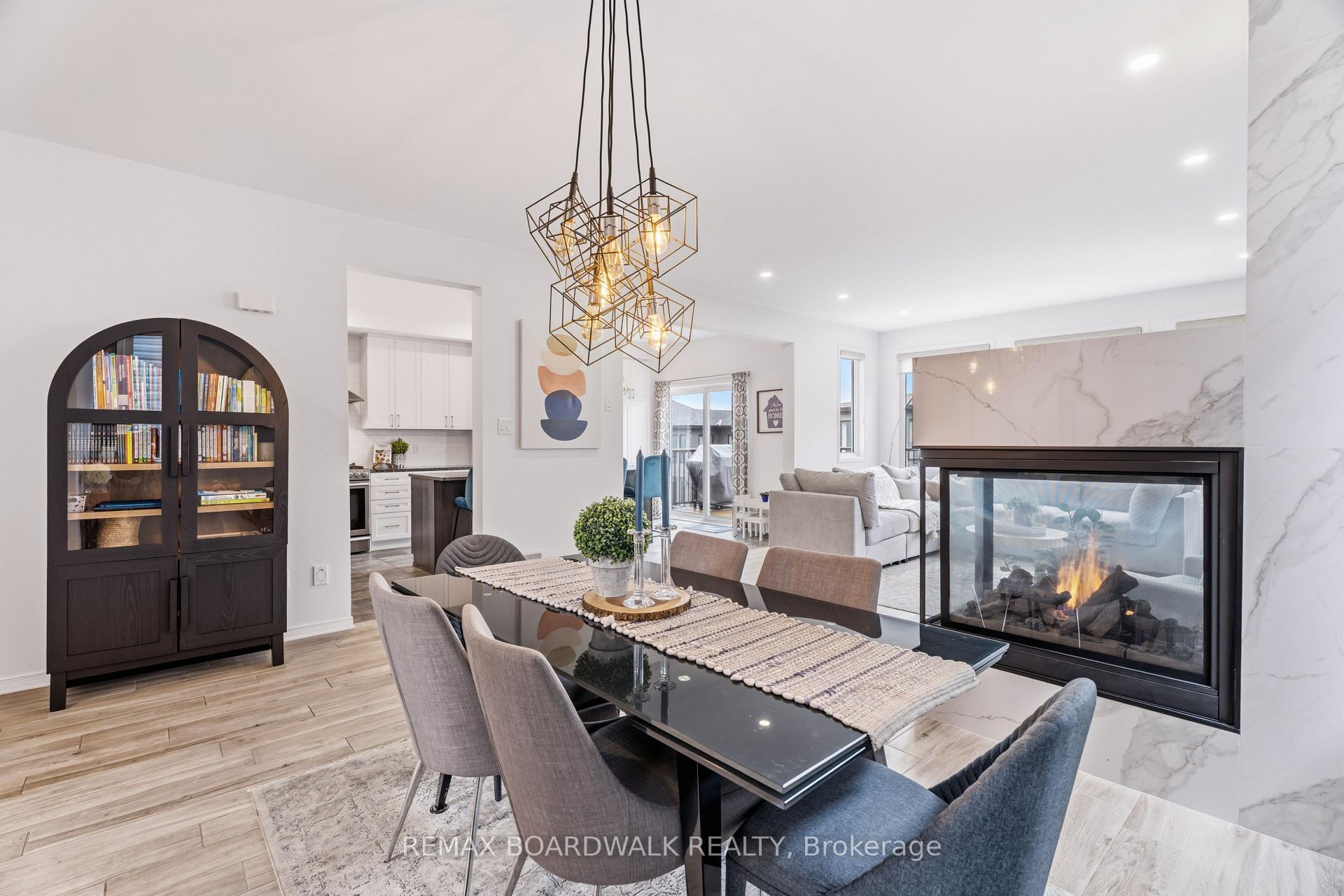 Photo 7 of 210 Pingwi Place, Ottawa, Blossom Park/Kemp Park/Findlay Creek — HOMEH