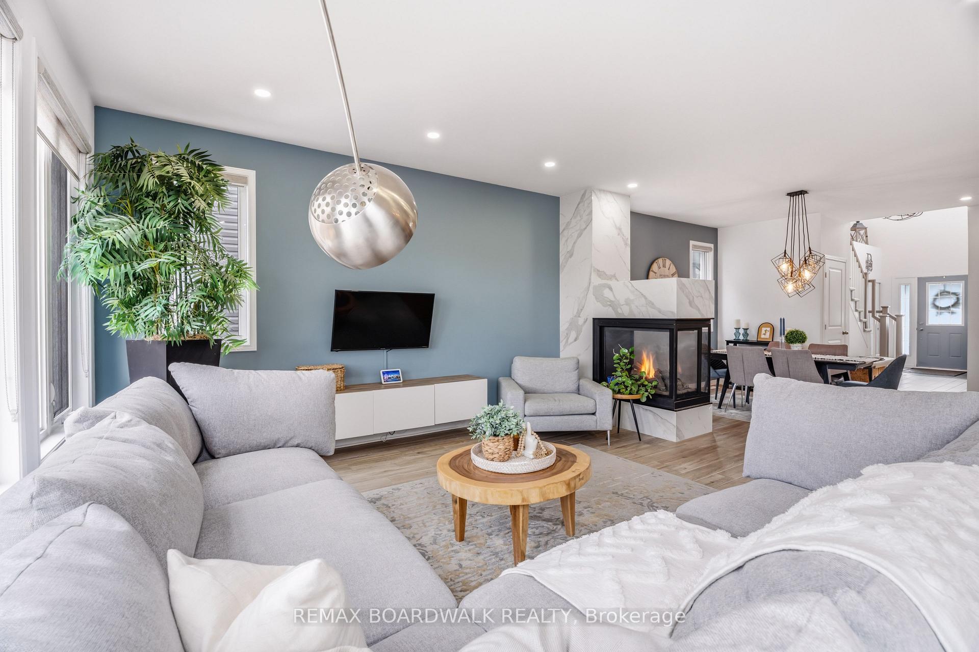 Photo 11 of 210 Pingwi Place, Ottawa, Blossom Park/Kemp Park/Findlay Creek — HOMEH