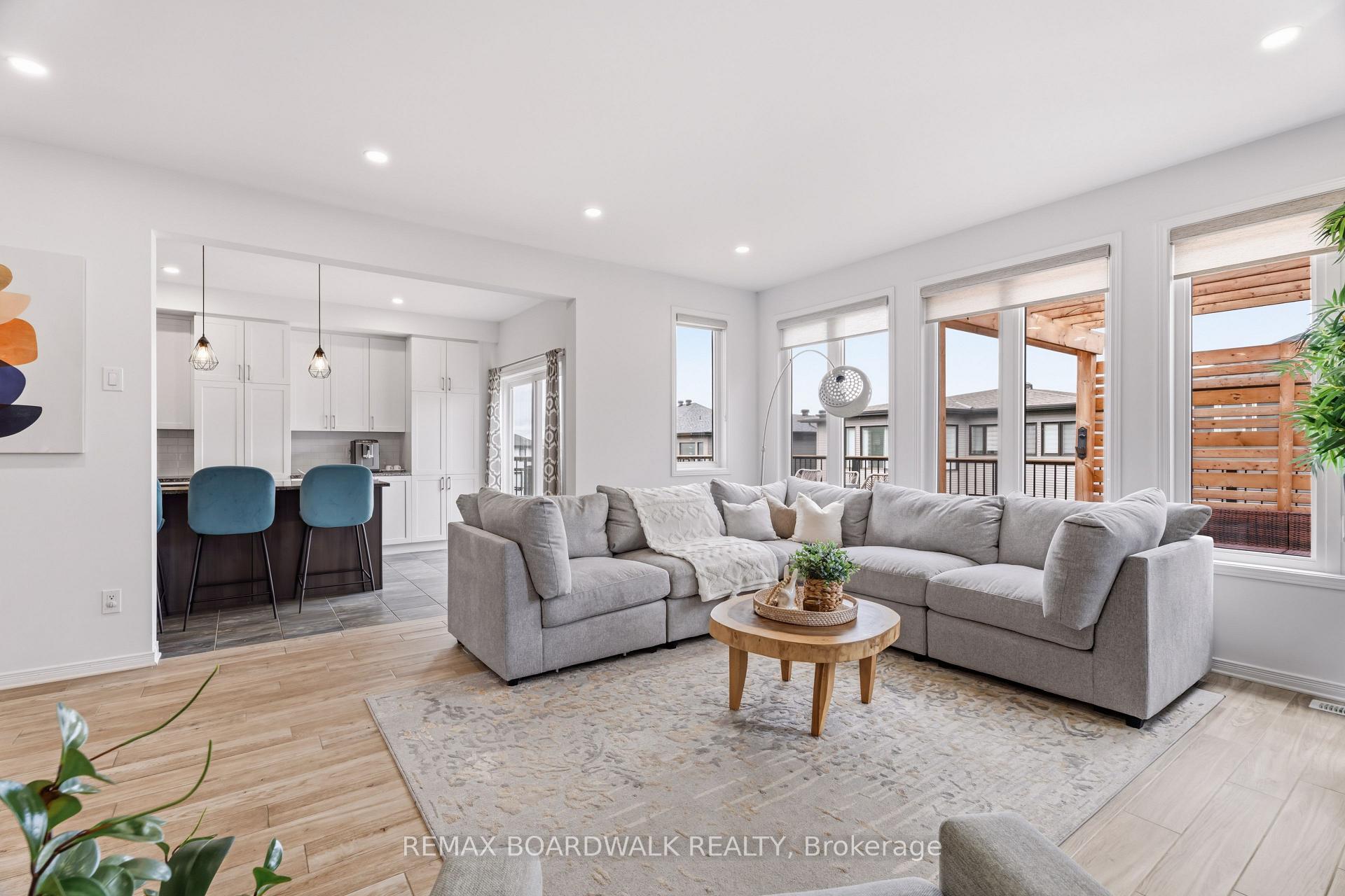 Photo 12 of 210 Pingwi Place, Ottawa, Blossom Park/Kemp Park/Findlay Creek — HOMEH