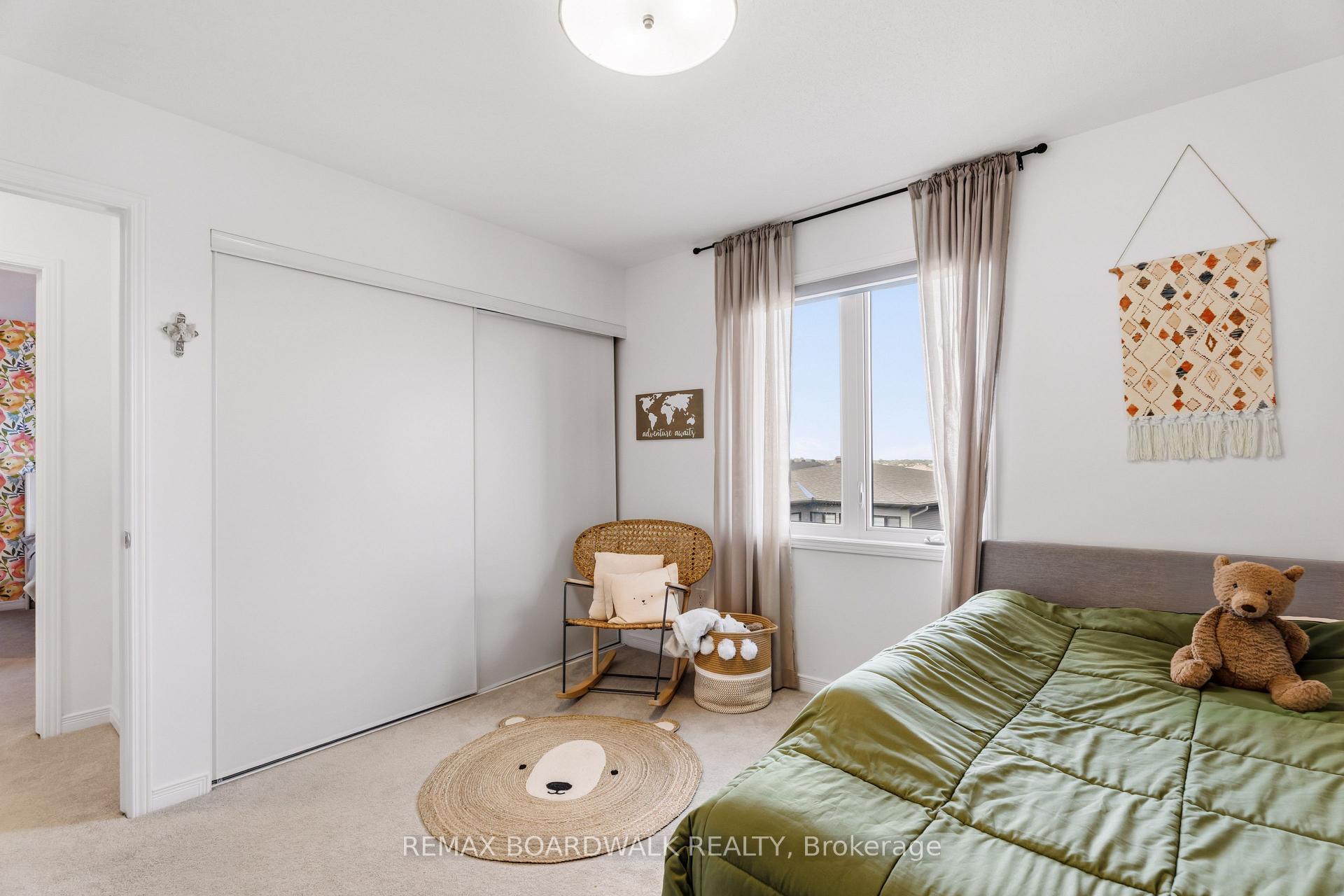 Photo 33 of 210 Pingwi Place, Ottawa, Blossom Park/Kemp Park/Findlay Creek — HOMEH