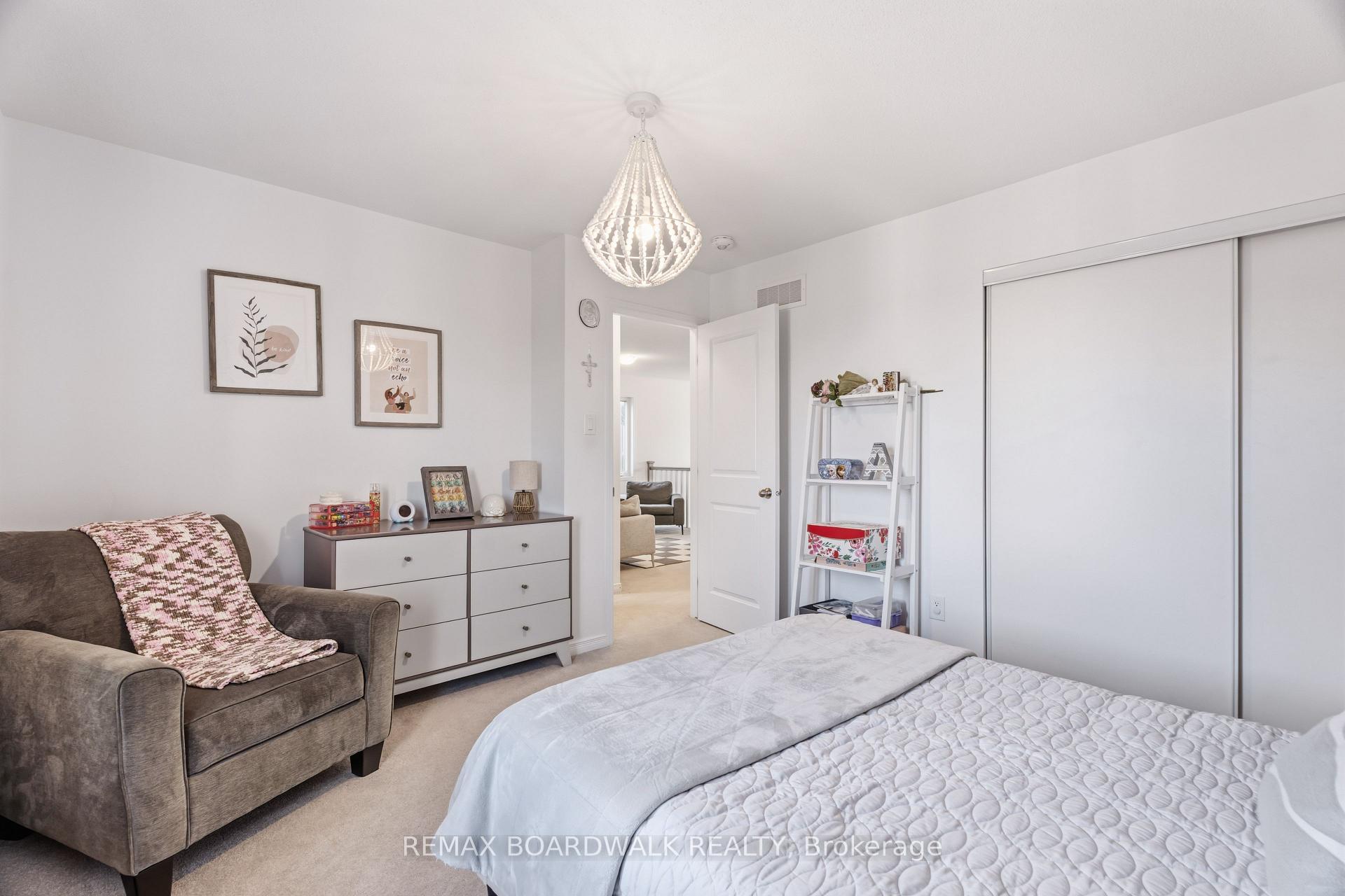 Photo 35 of 210 Pingwi Place, Ottawa, Blossom Park/Kemp Park/Findlay Creek — HOMEH