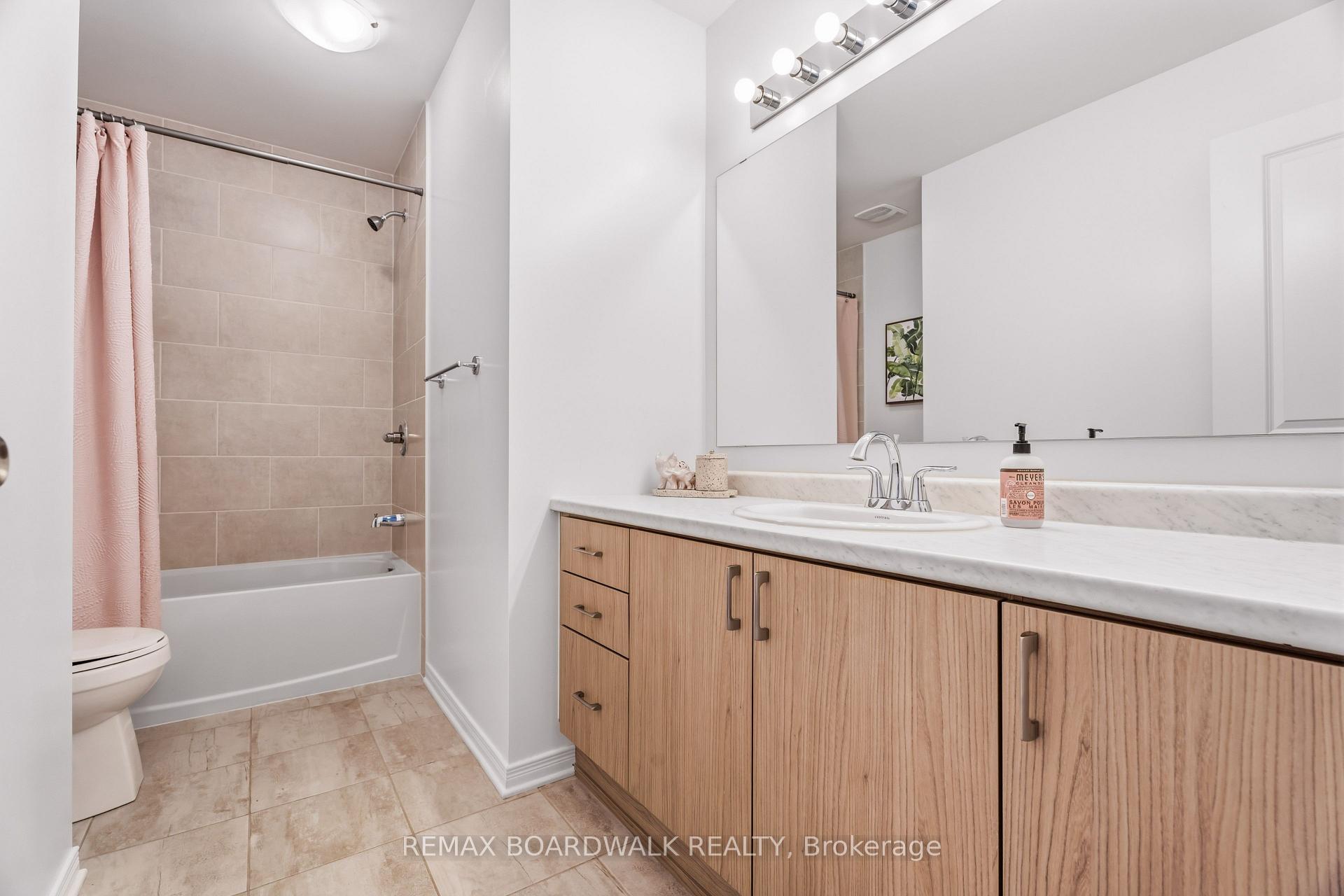 Photo 36 of 210 Pingwi Place, Ottawa, Blossom Park/Kemp Park/Findlay Creek — HOMEH